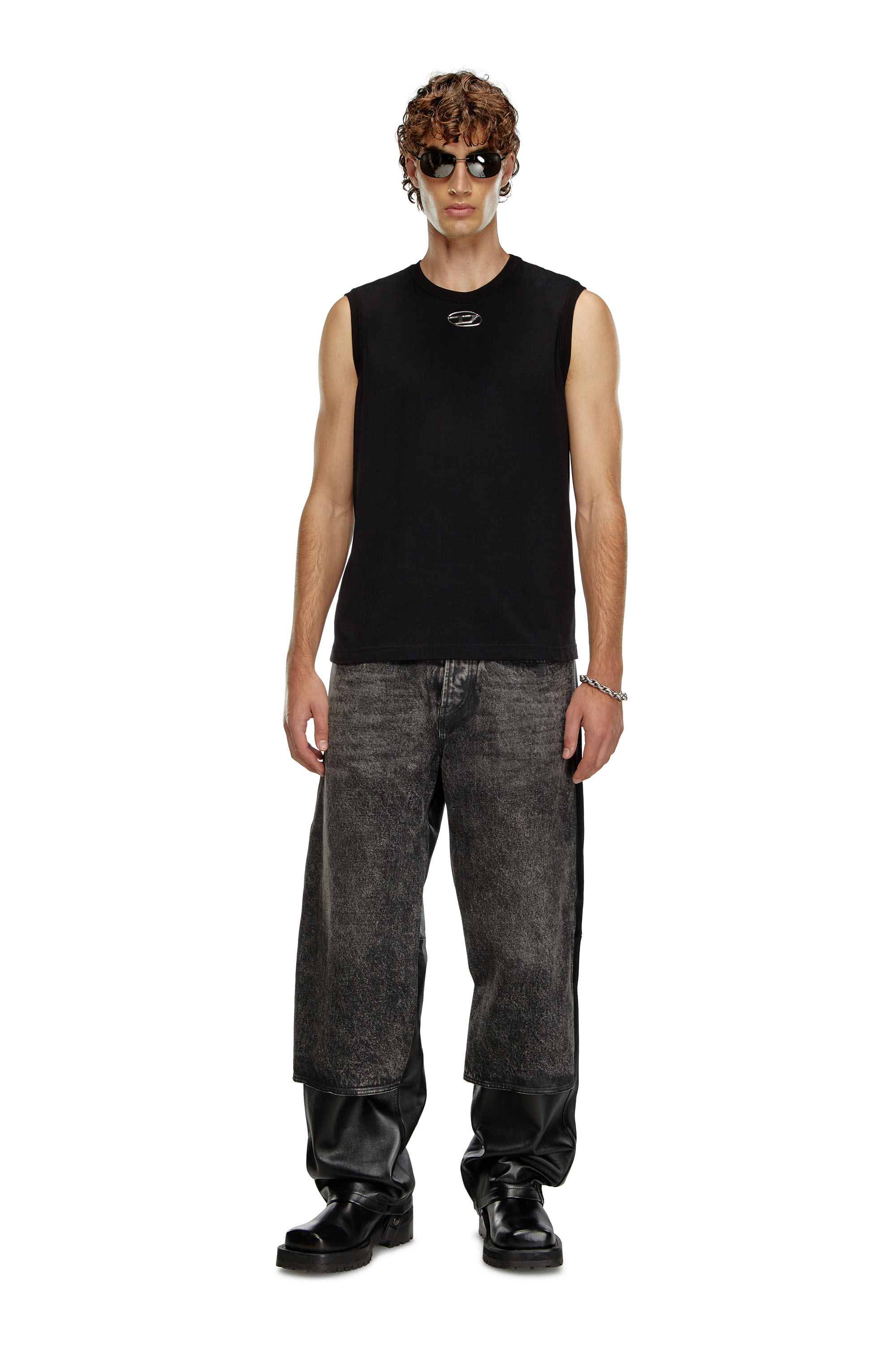 Diesel - T-BISCO-OD, Débardeur avec Oval D moulé par injection Homme in Noir - 1