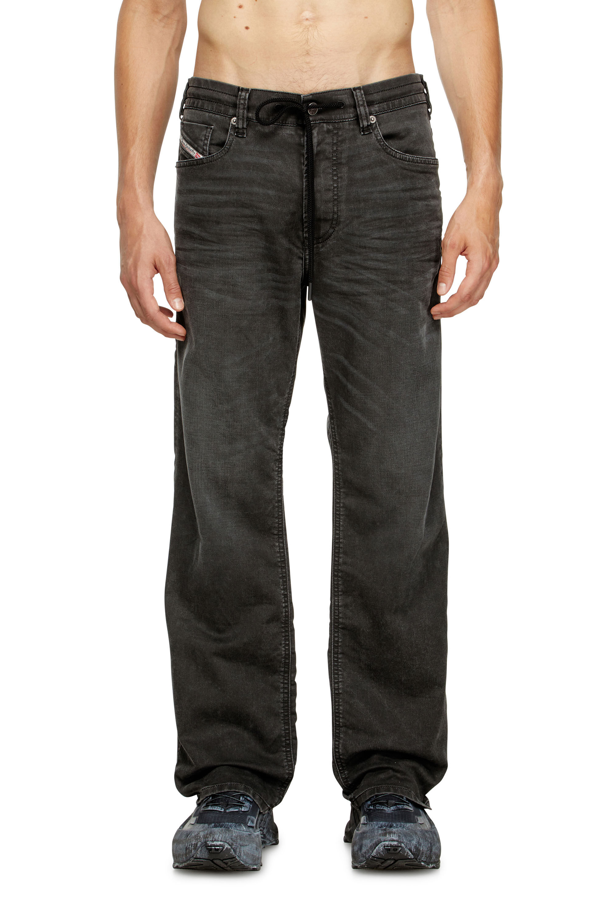 Men's Relaxed Jeans | Black/Dark grey | Diesel 2080 D-Reel Joggjeans®
