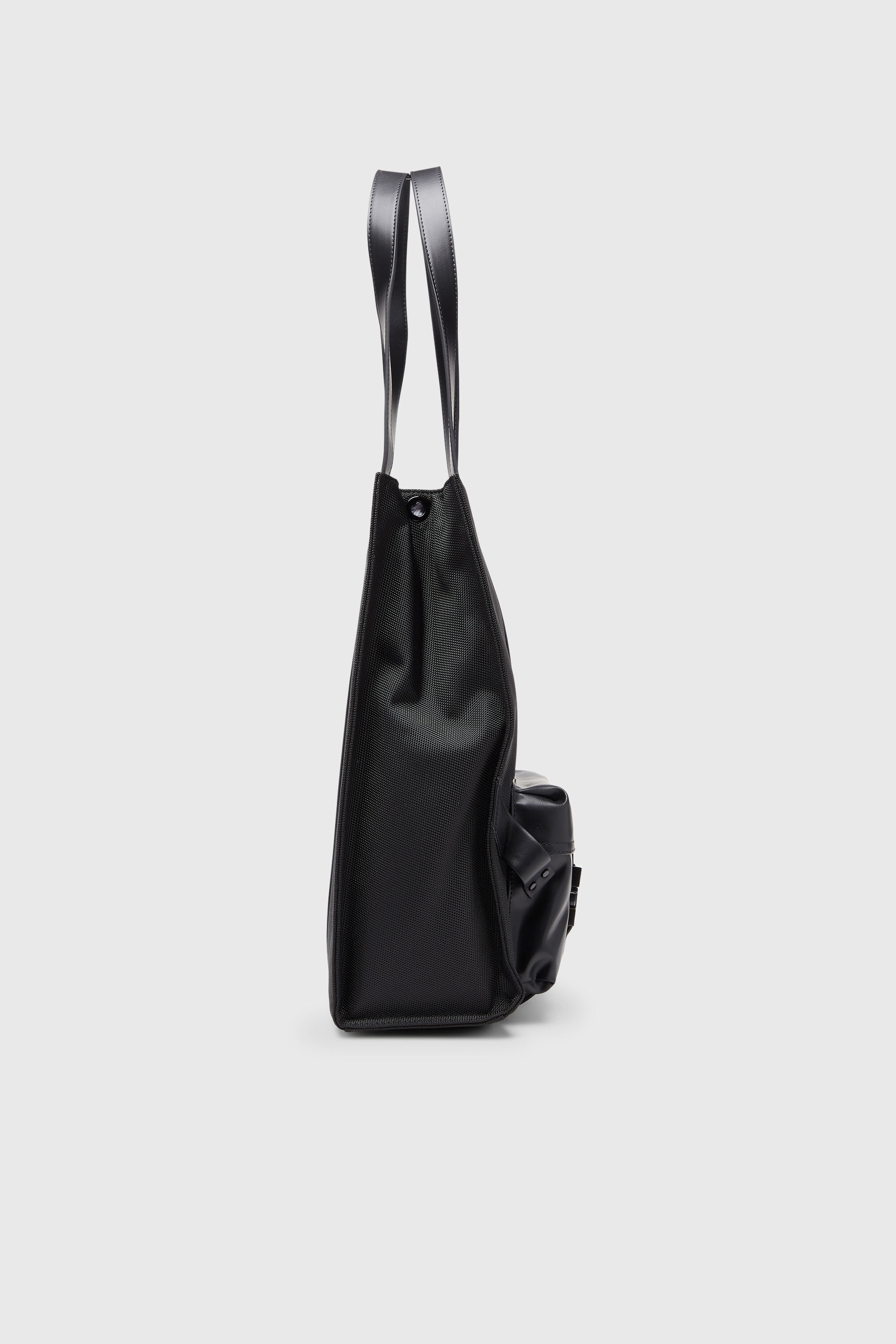 Women's Multi-Pkts - Shopping bag with flap pocket and zip | Black