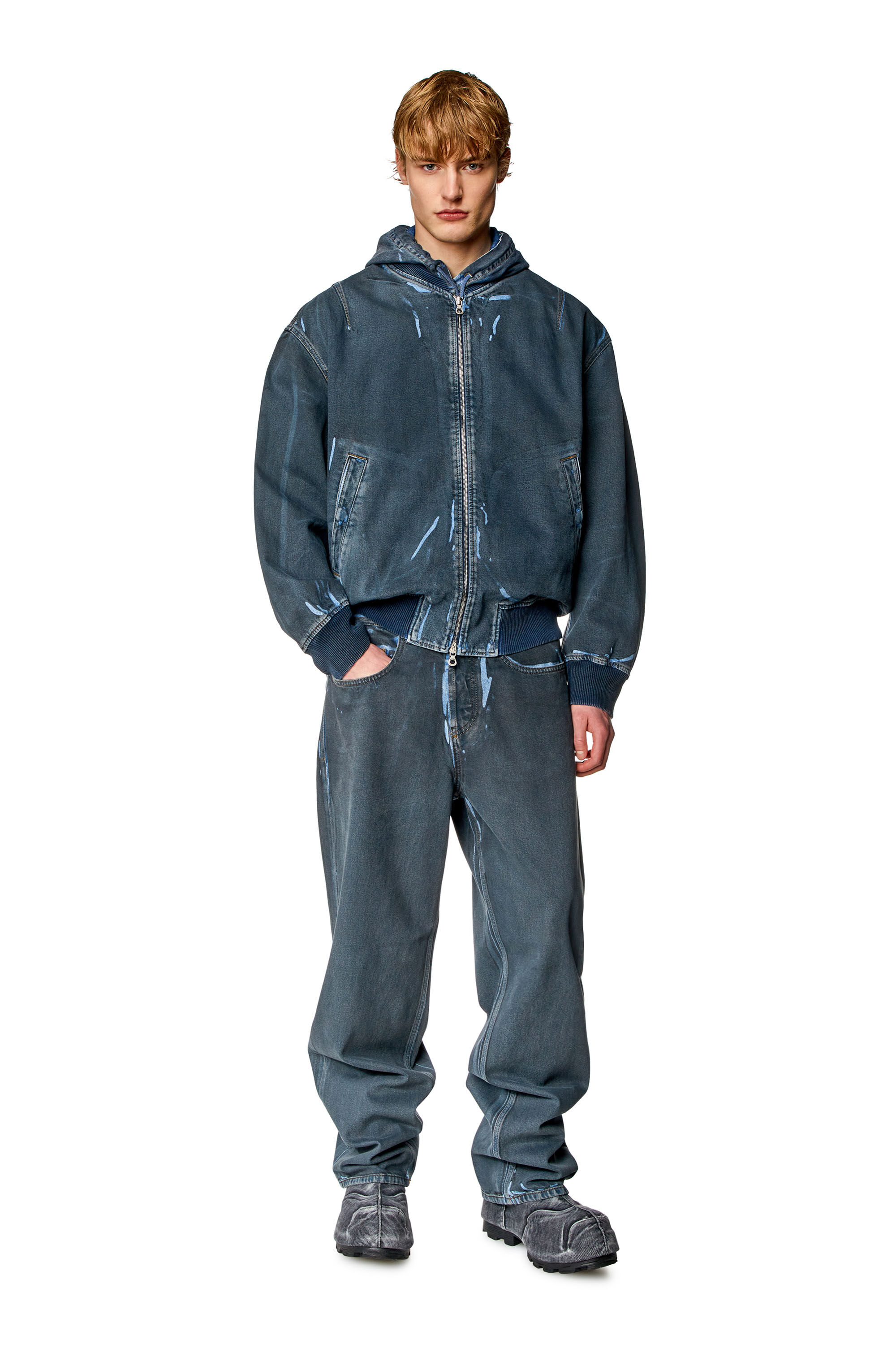 Diesel - D-VINZ-S, Veste bomber en denim enduit effet vieilli Homme in Bleu - 1