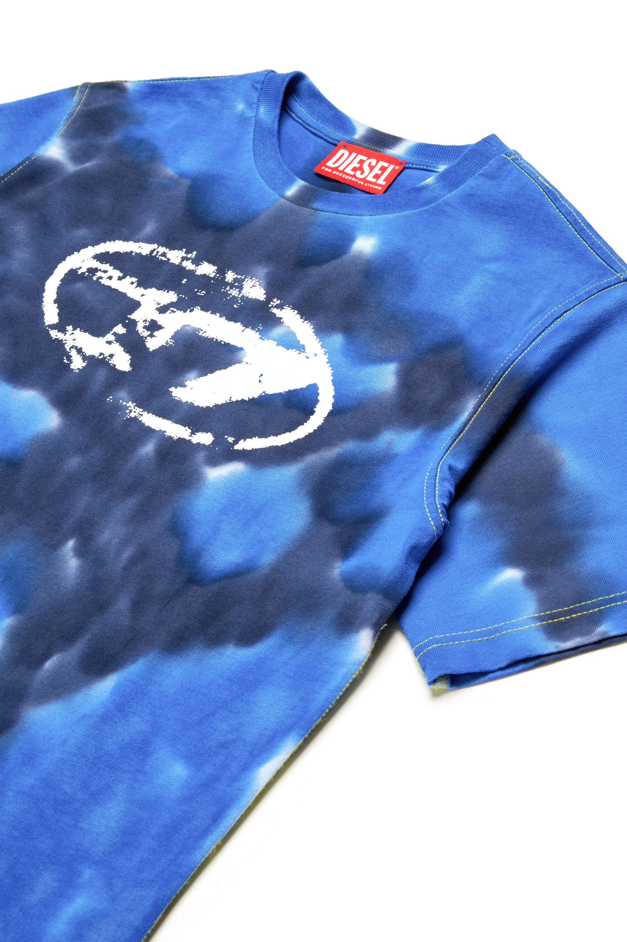 Diesel - TBOXTN15 OVER, Male's T-shirt with batik print in Blue - 3