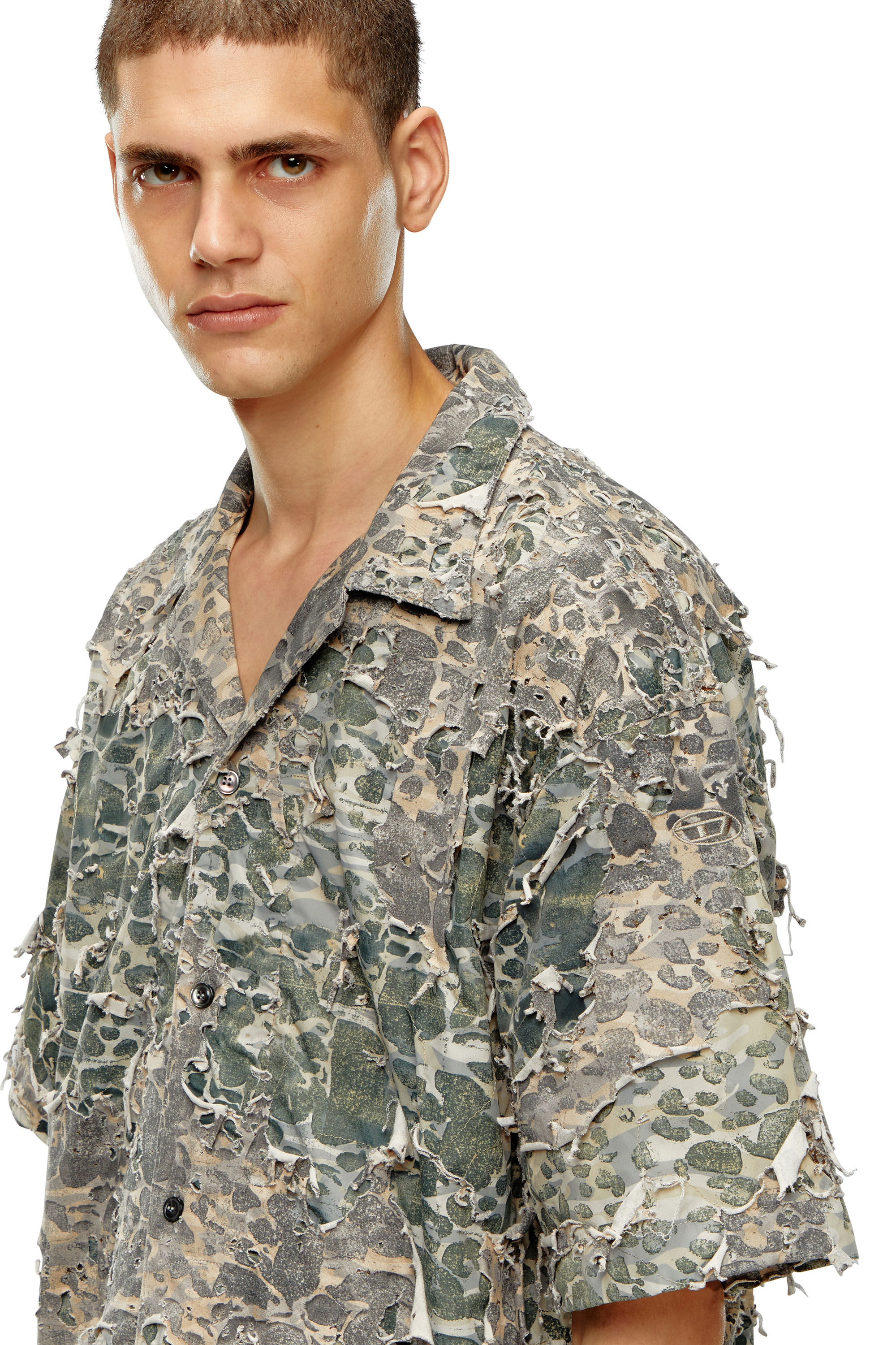 Diesel - S-HOCKNEY-CAMU, Chemise camouflage avec finition destroy Homme in Polychrome - 4