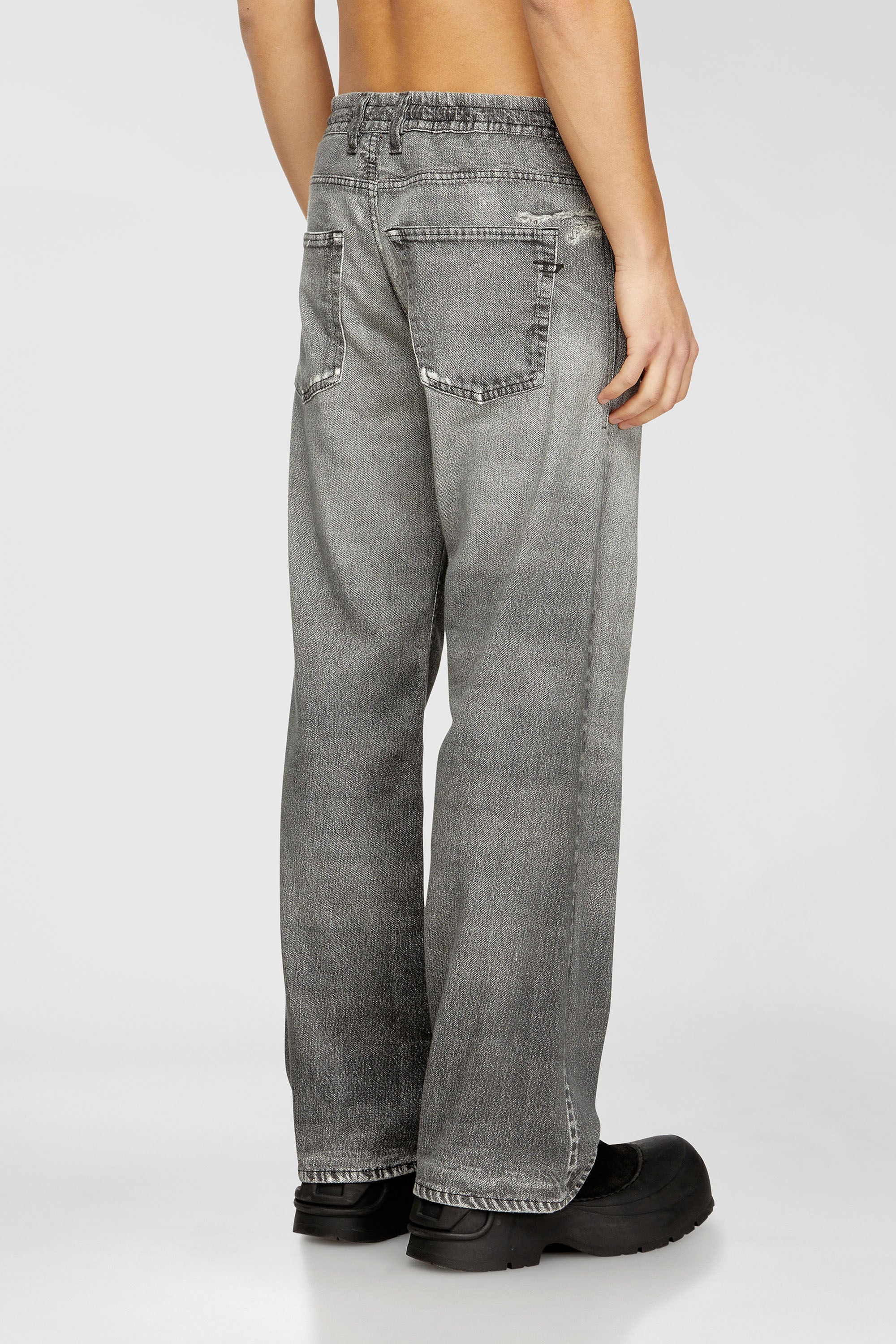 Diesel - Male's Relaxed 2080 D-Reel Joggjeans&reg; 068US, Grey - 3