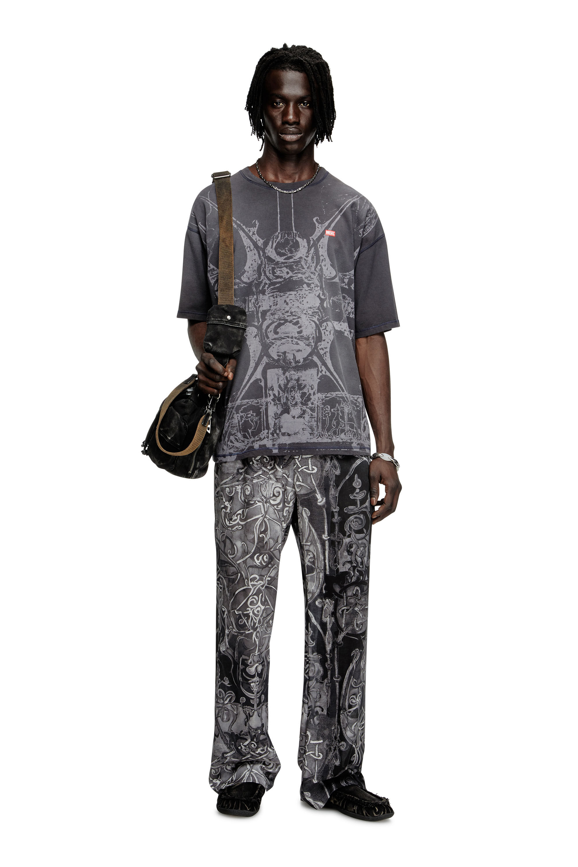 Men's T-shirt with tonal medieval print | Black | Diesel