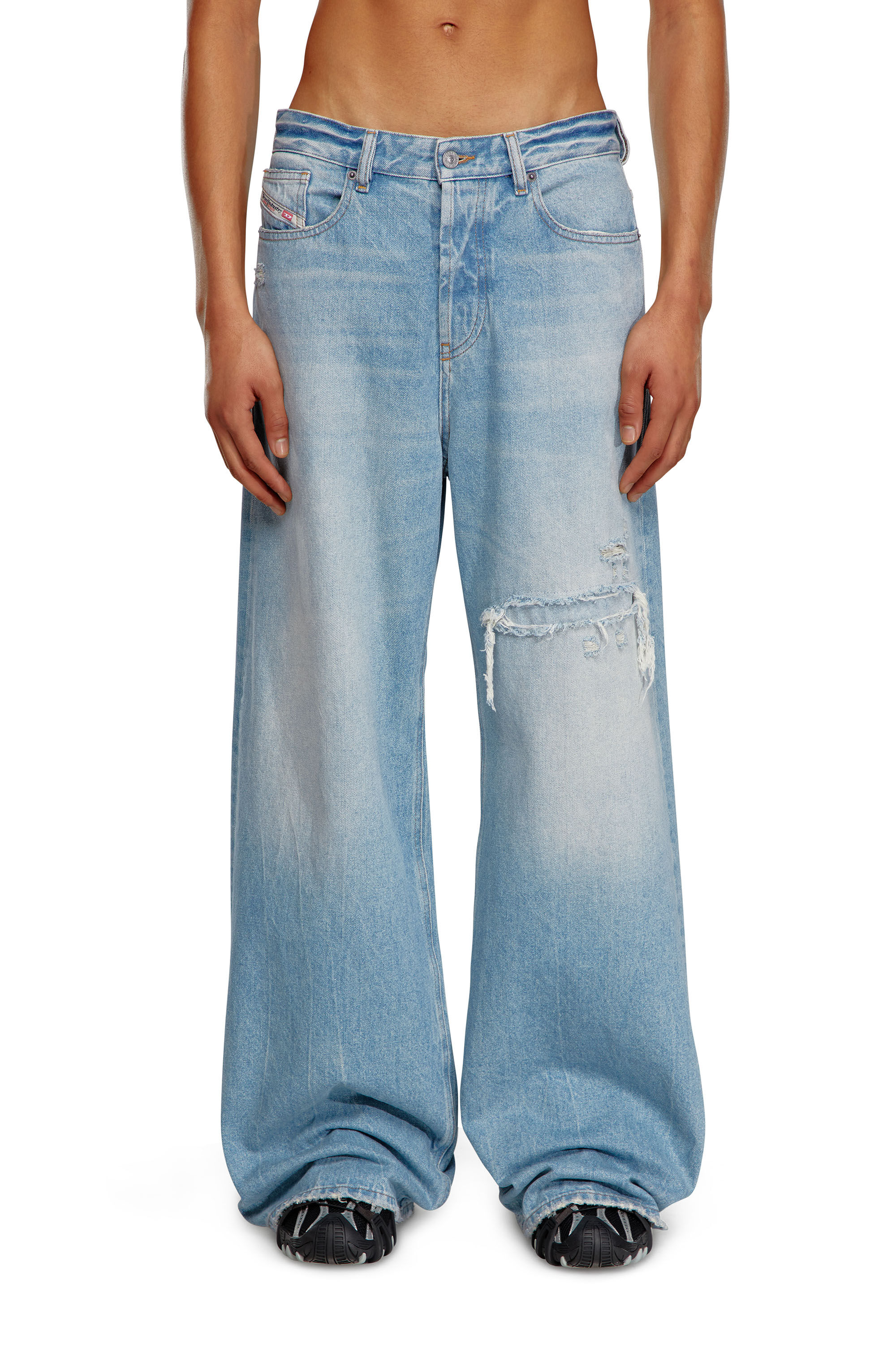 Diesel - Female's Relaxed Jeans 1996 D-Sire 09E25, Light Blue - 6