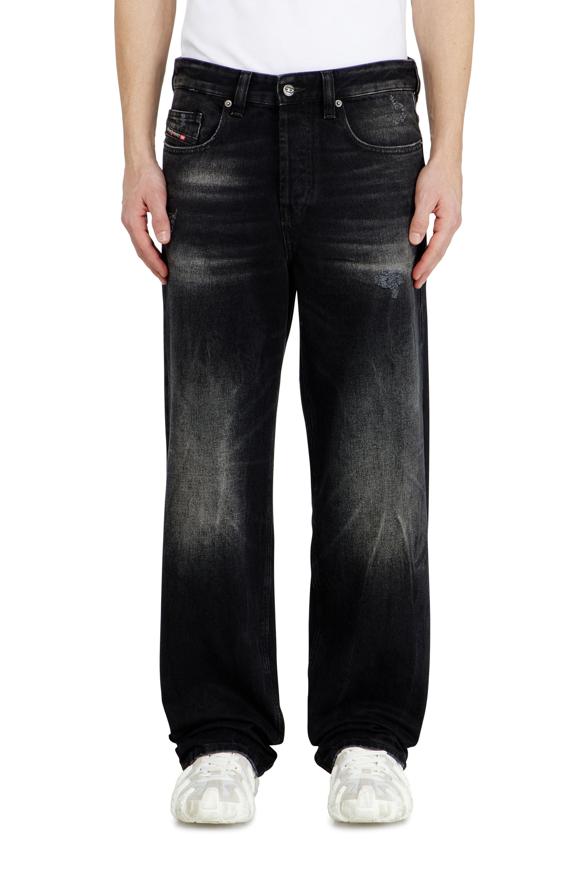 Men's Relaxed Jeans | Black | Diesel 2001 D-Macro