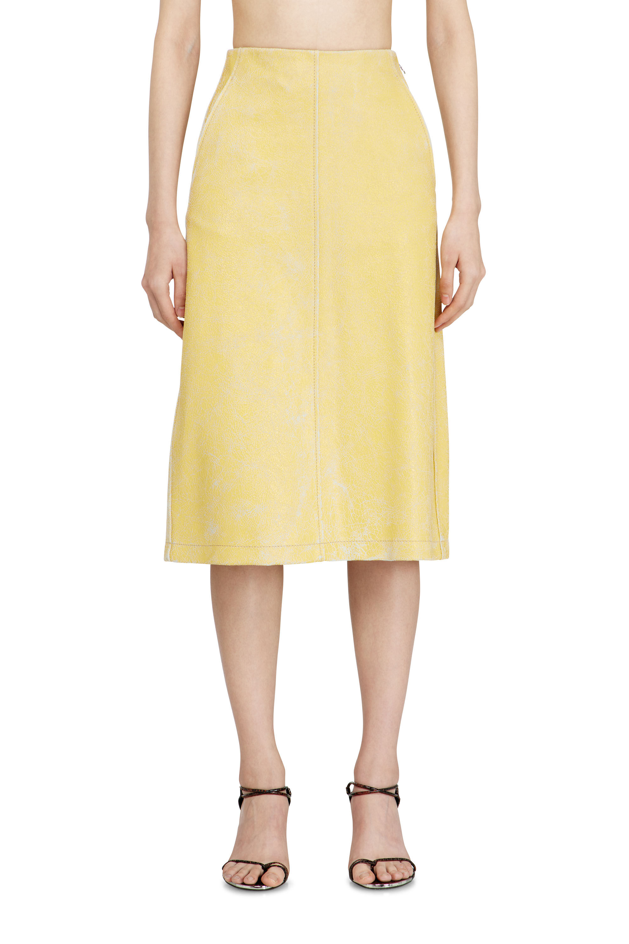 Women's Midi pencil skirt in cracked leather | Yellow | Diesel