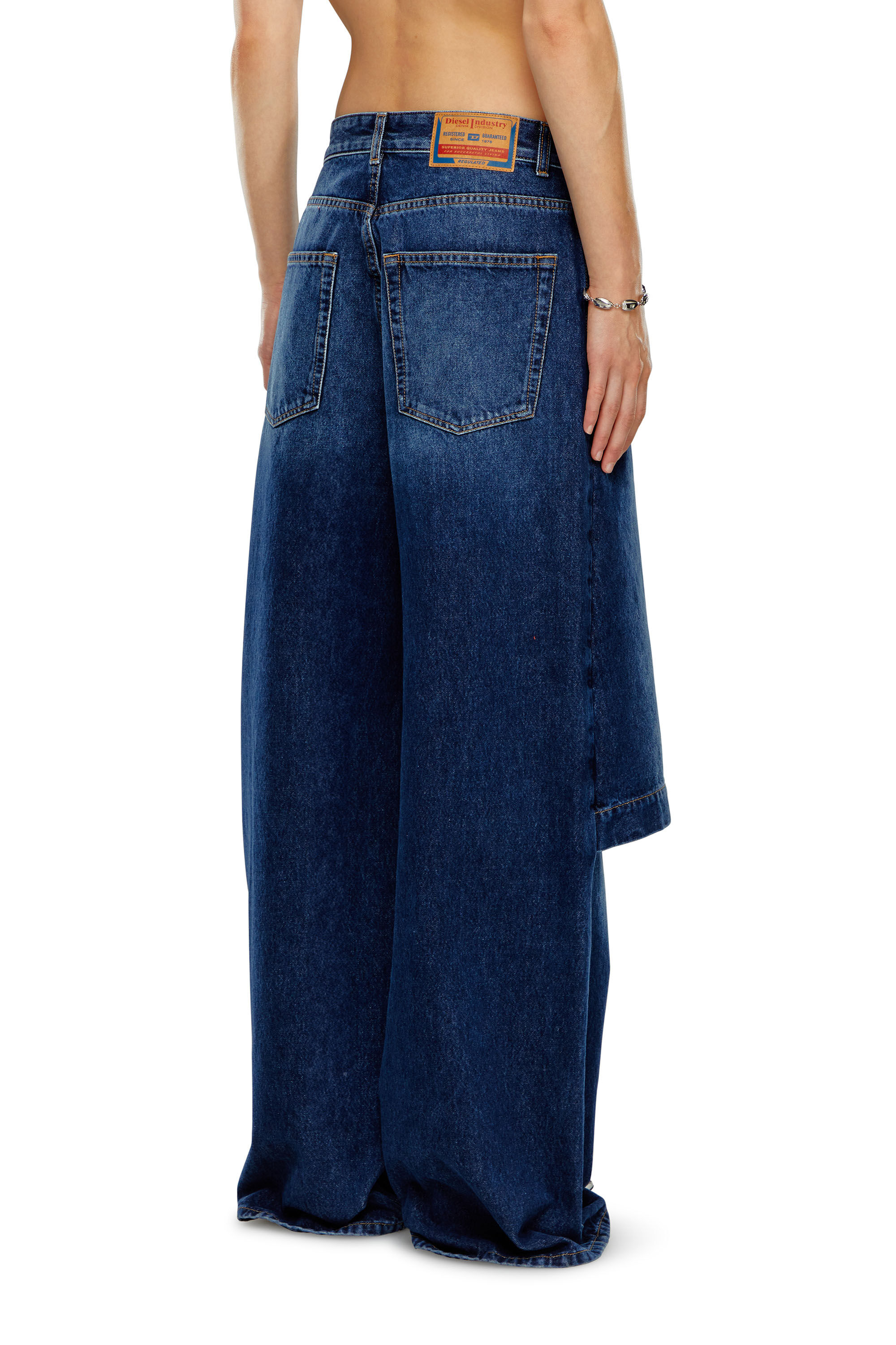 Diesel - Female's Relaxed Jeans D-Syren 0DBCF, Dark Blue - 4