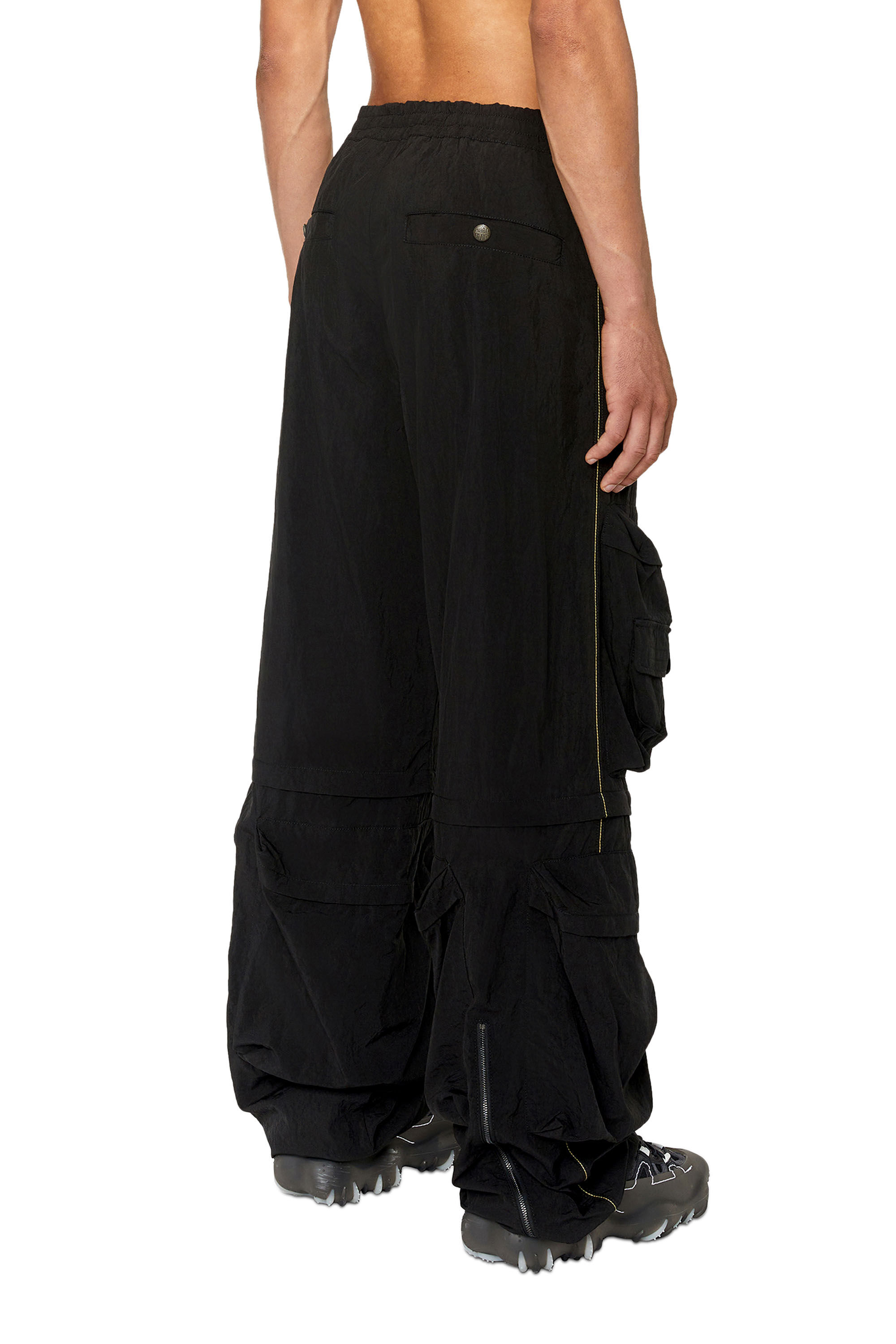 Diesel - P-STAIND, Male's Cargo pants in wrinkled nylon canvas in Black - 4