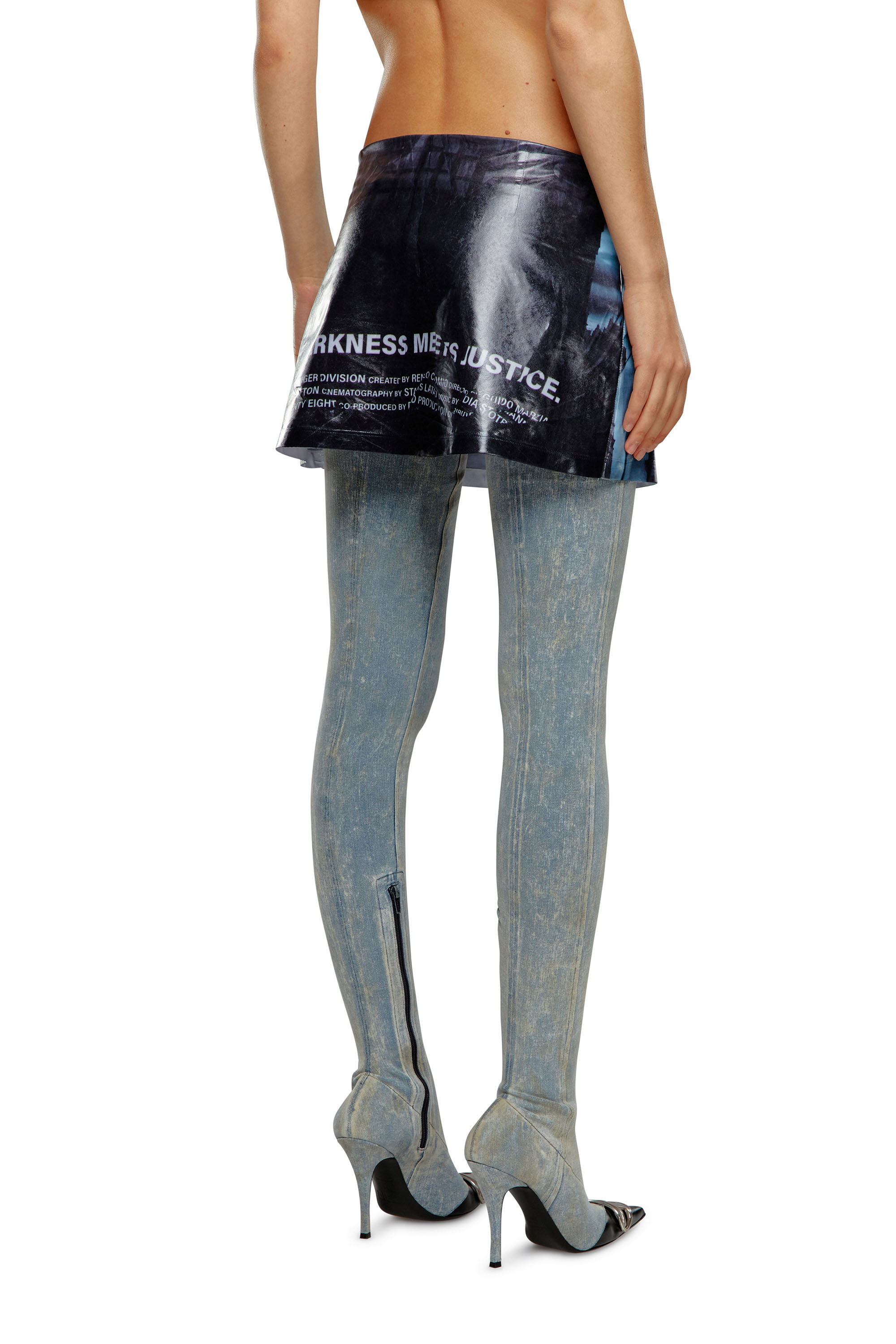 Diesel - O-HUNT, Female's Short skirt with poster print in Red/Blue - 4