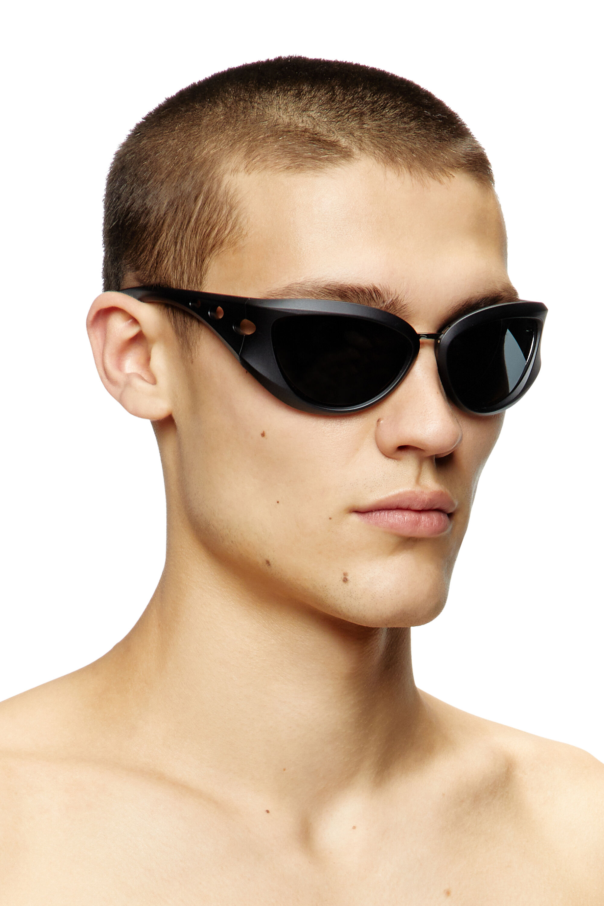 DIESEL Cat Eye ブラック　サングラス Women's Cat-eye style sunglasses | Black | Diesel