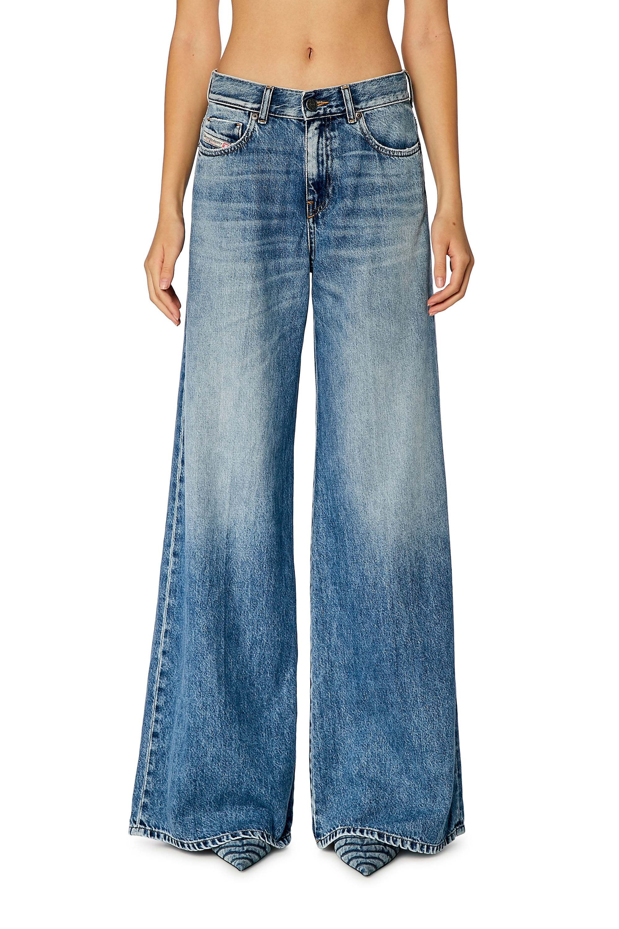 Diesel - Woman's Flare Jeans 1978 D-Akemi 09H95, Medium blue - 3