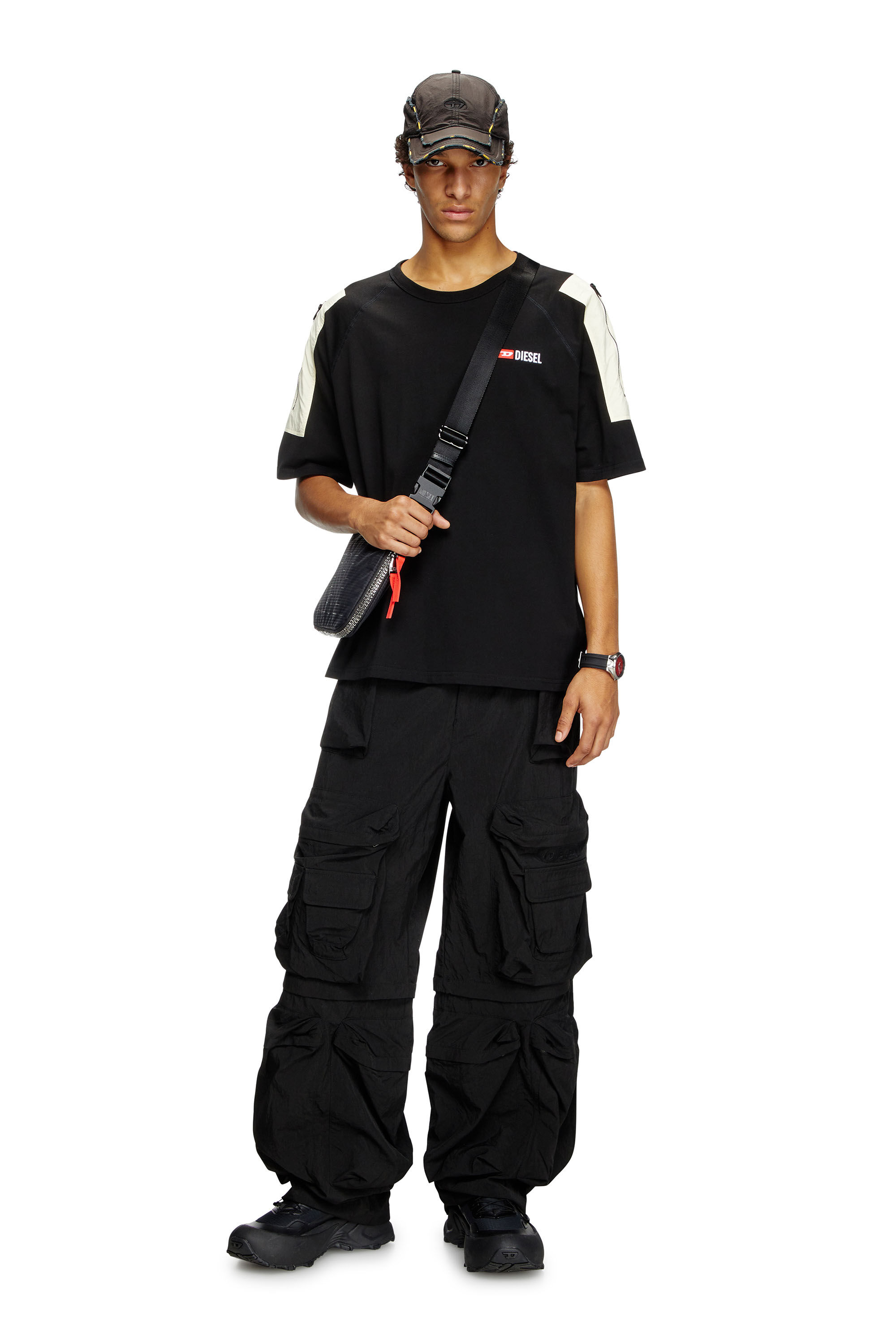 バッグ DIESEL Zip-D Crossbody X X10315_P6872_T8013_R.jpg