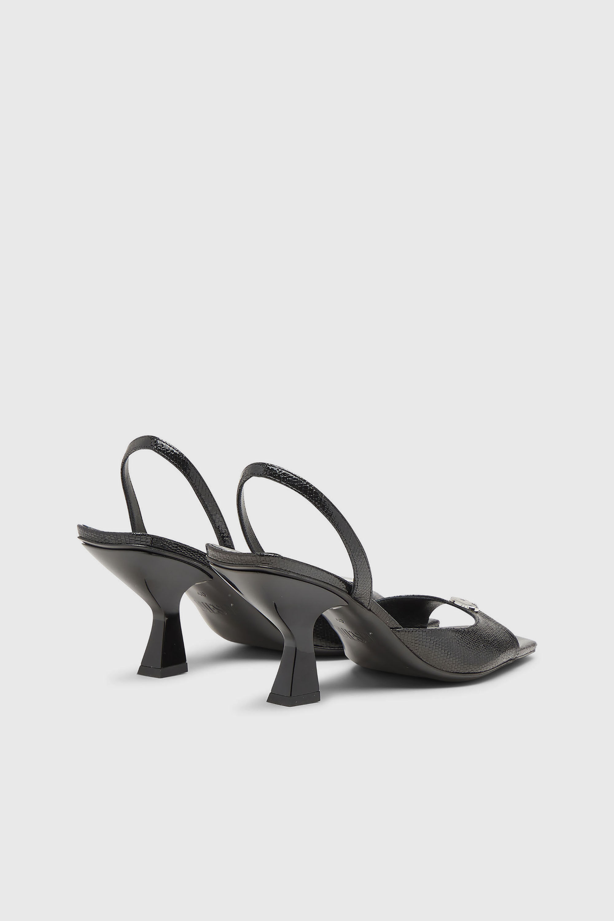 Diesel - D-AMBER 75 SANDAL, D-Amber-Sandalias slingback de piel con efecto lagarto Mujer in Negro - 3