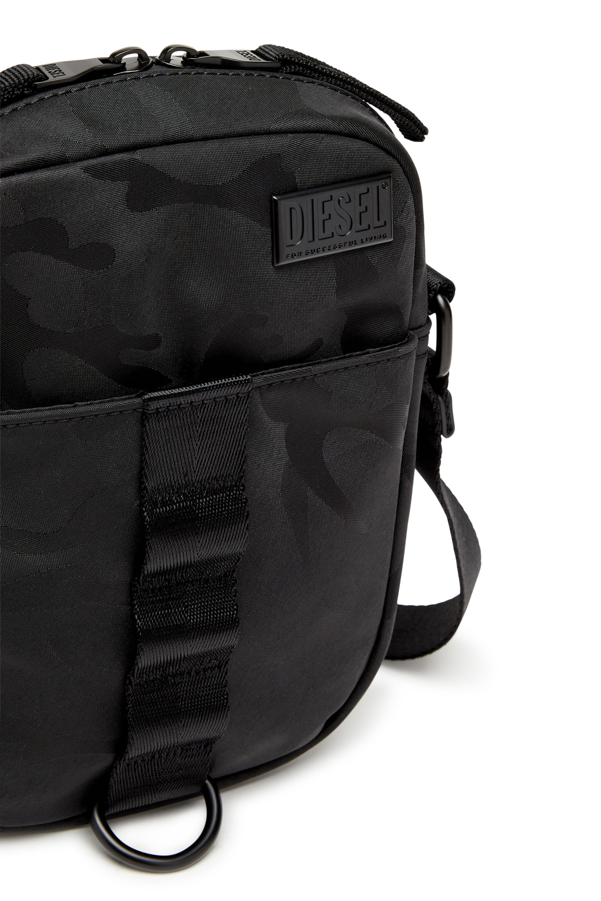 Diesel - DSRT CROSSBODY, Dsrt-Sac à bandoulière utility en nylon imprimé Homme in Noir - 5