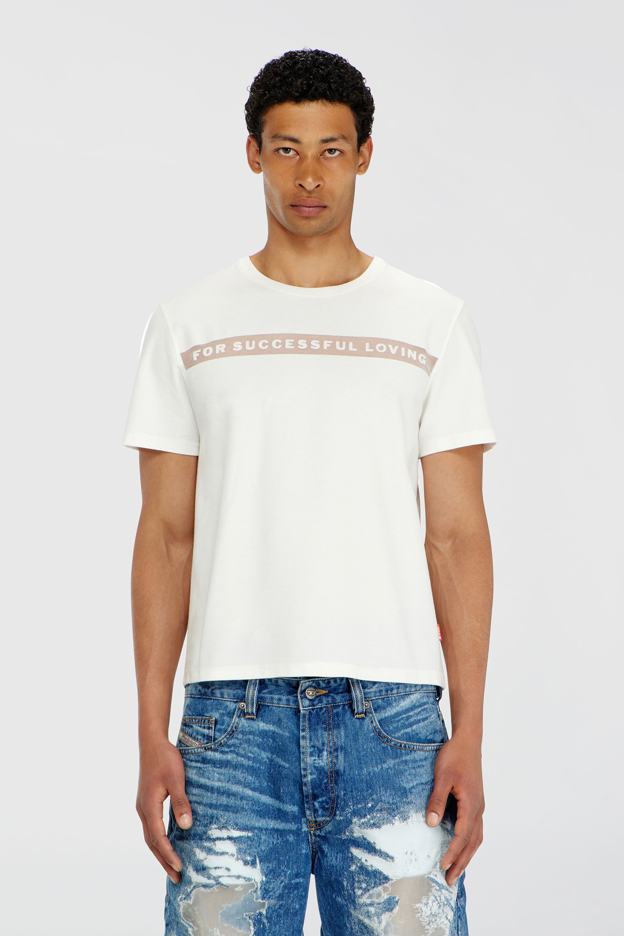 Diesel - PR-T-NOTS-CHI-R, T-shirt avec logo For Successful Loving Mixte in Blanc - 3