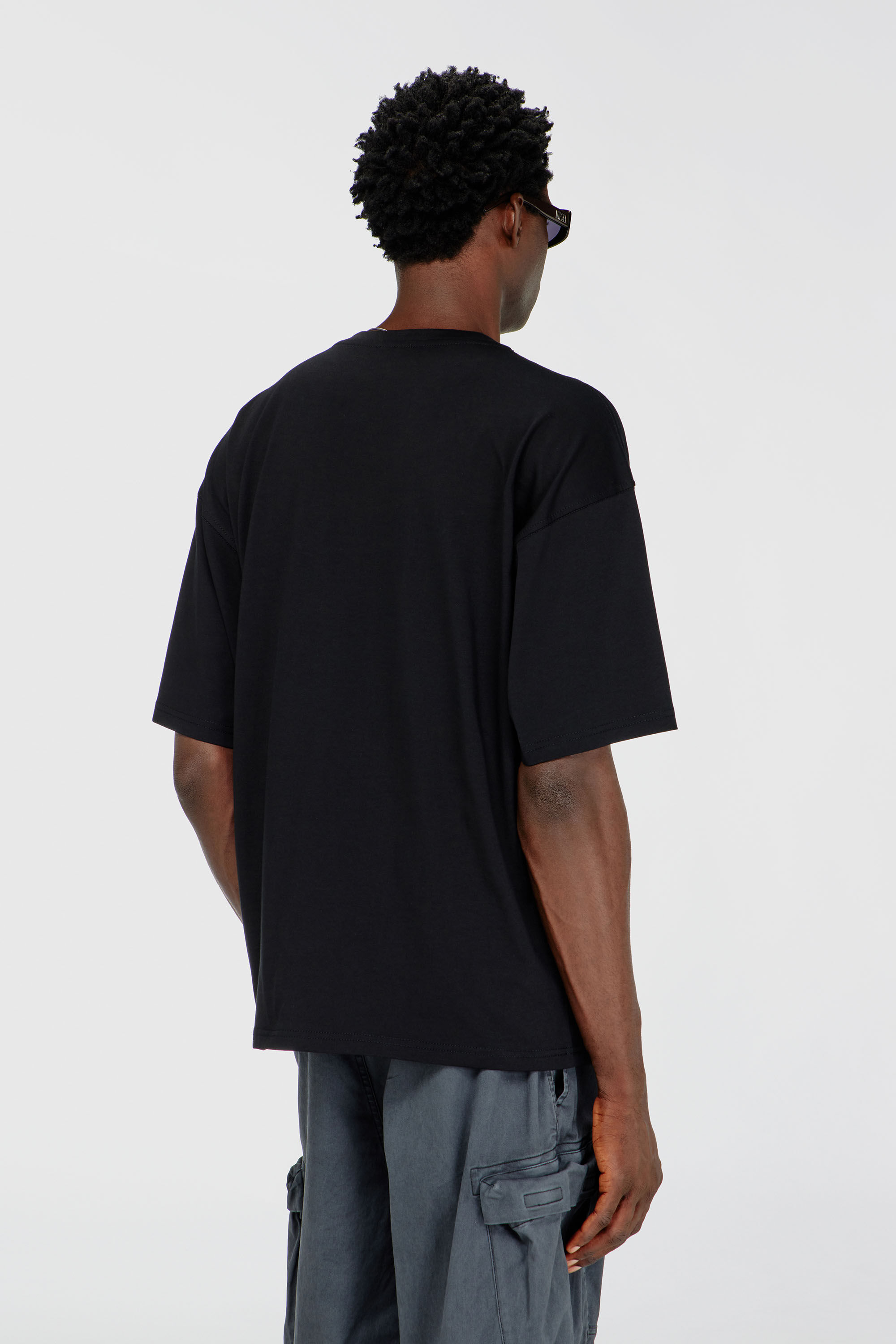 Relaxed Fit Tee with Maxi Logo Patch | Diesel® US