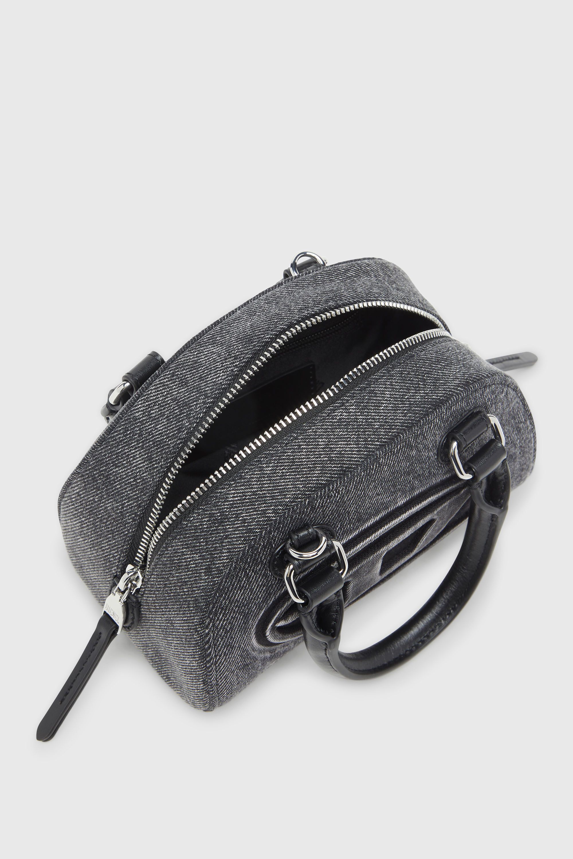 Diesel - 1DR DOME CROSSBODY, 1DR Dome-Peque&ntilde;o bolso tipo bowling en denim lavado Mujer in Gris - 4