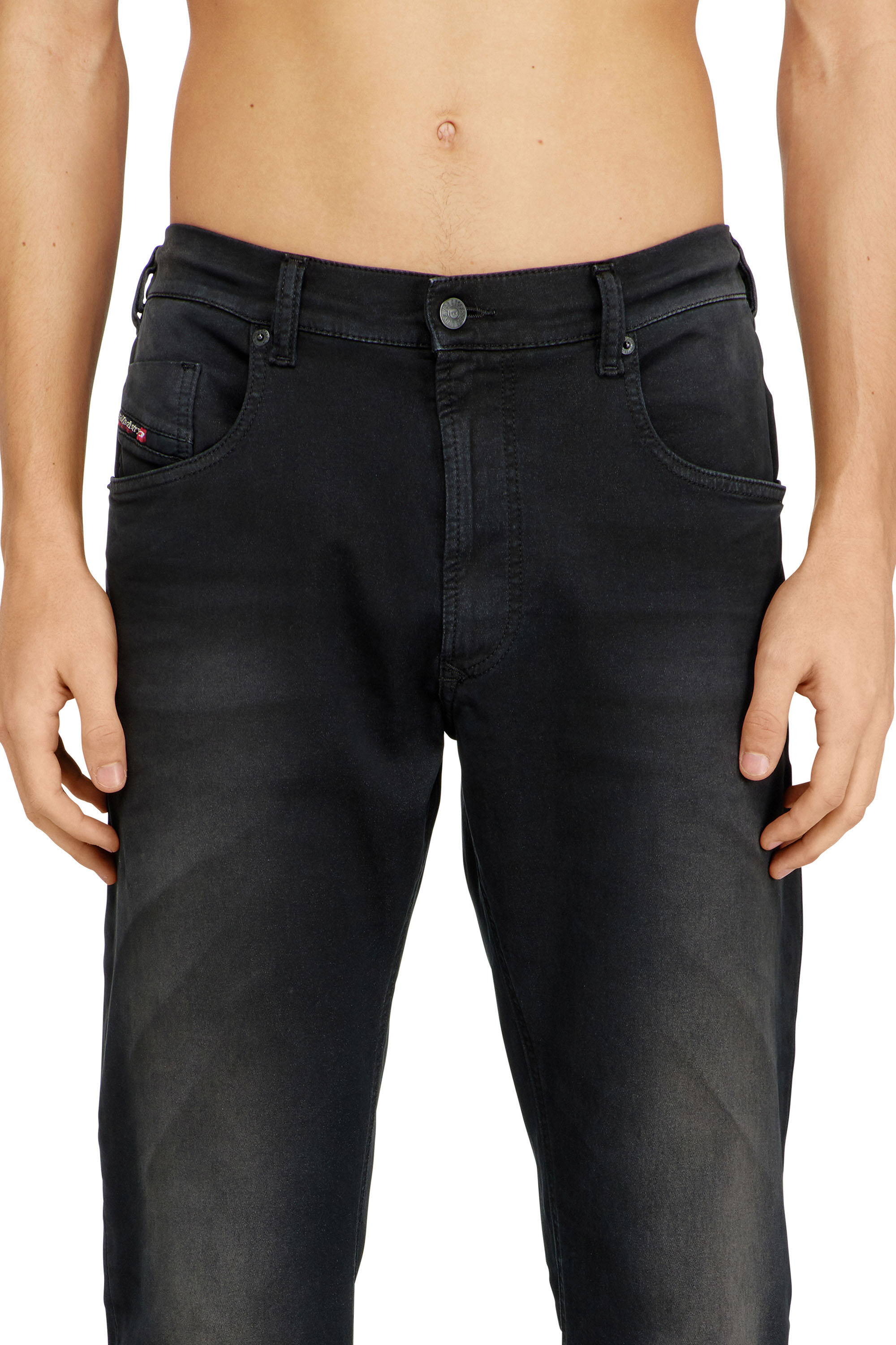 Diesel - Male's Regular 2032 D-Krooley-BW Joggjeans&reg; 0670M, Black - 5