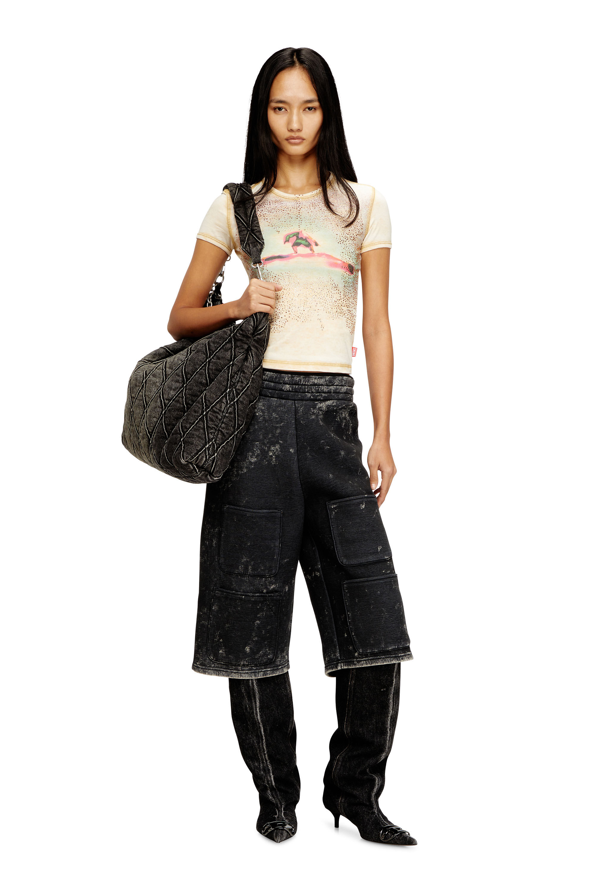 Diesel - T-UNCUTIES-LONG-S10, T-shirt ajustée avec strass Femme in Beige - 1