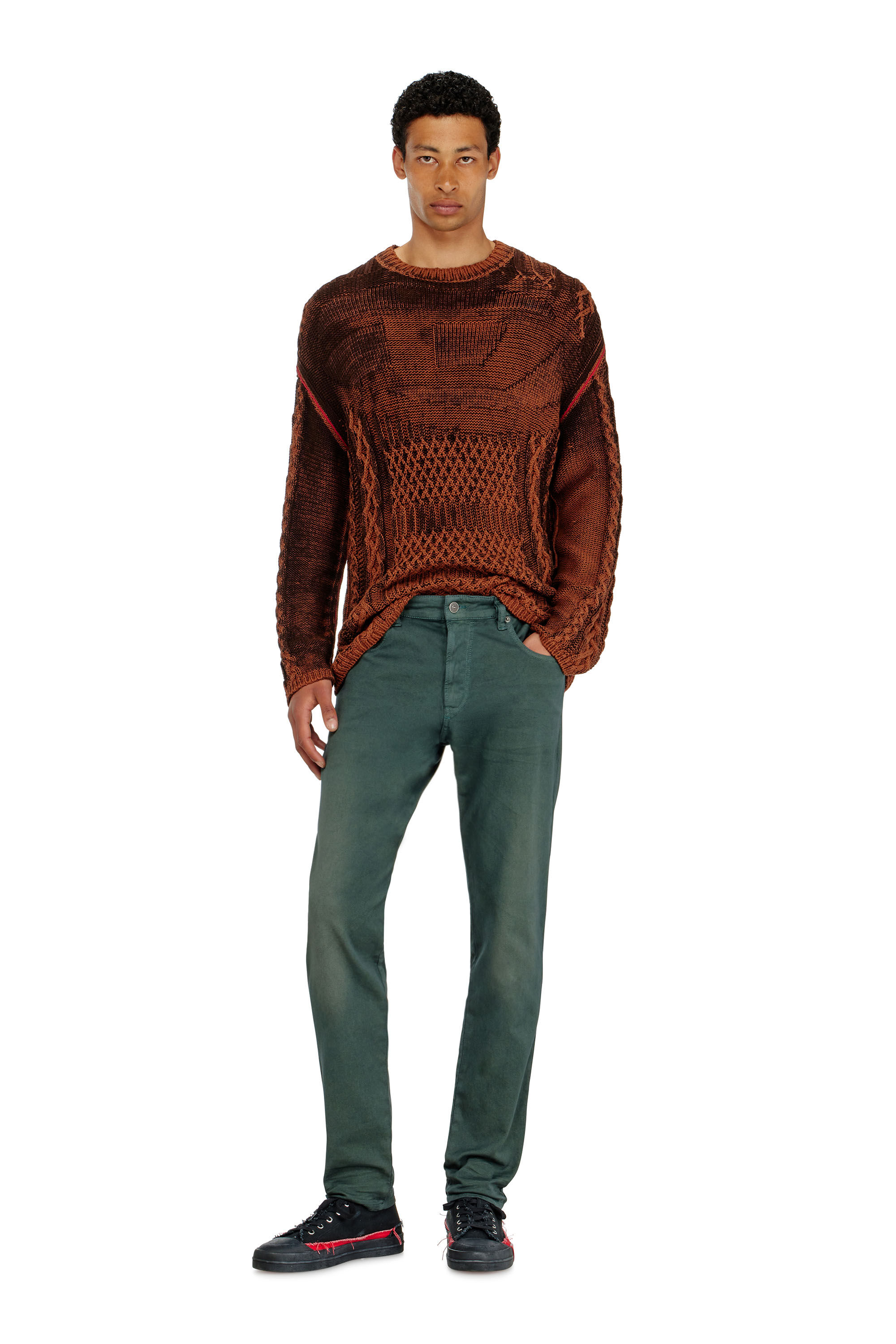Diesel - Slim 2062 D-Strukt Joggjeans&reg; 0670M Hombre, Verde Oscuro - 1