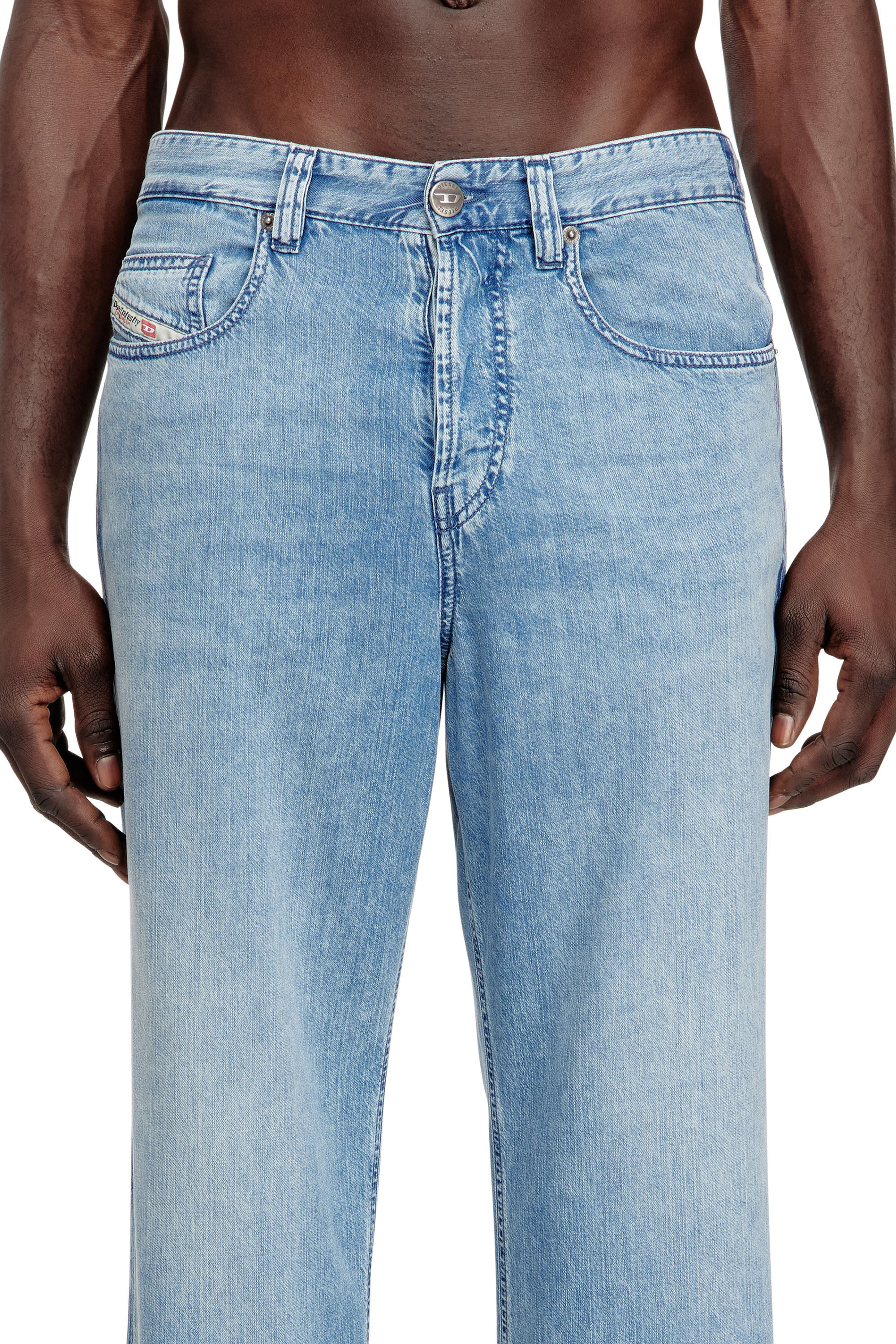 Men's Relaxed Jeans | Low Waist 2001 D-MacroLight Blue | Diesel US