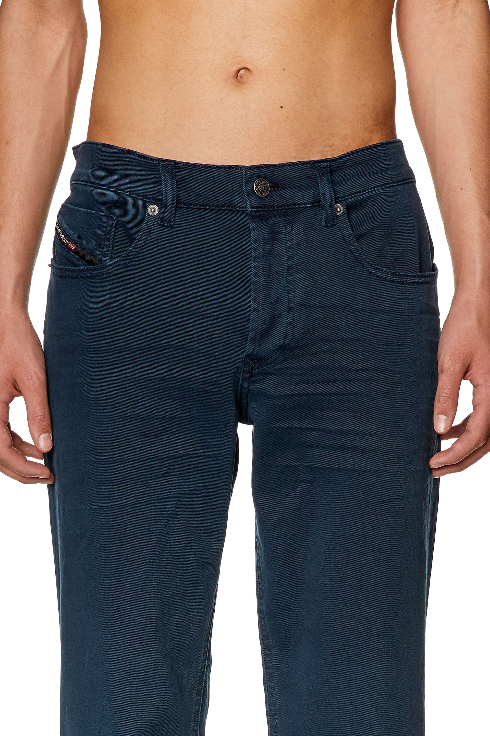 Diesel - Regular Jeans 2023 D-Finitive 0QWTY Homme, Bleu Foncé - Image 5