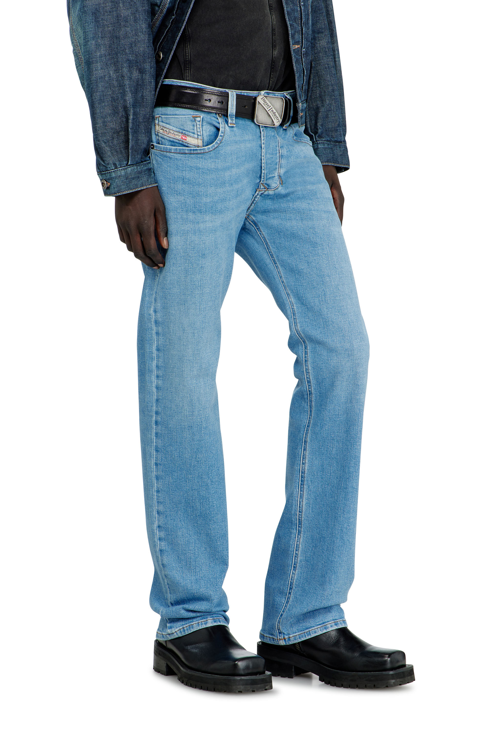 Men's Regular Jeans | Low Waist 1985 LarkeeLight Blue | Diesel US
