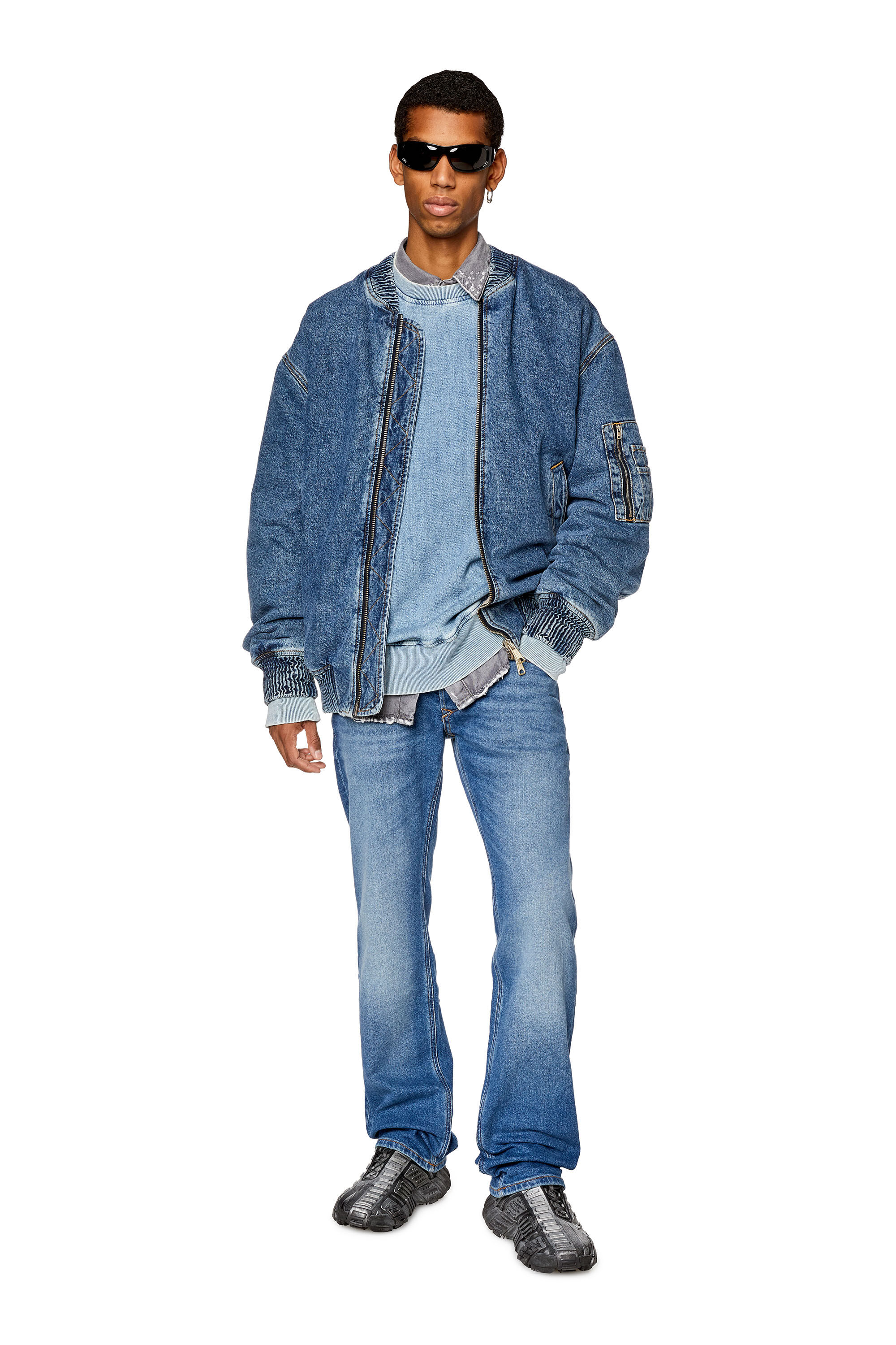 Men's Straight Jeans | Medium Blue | Diesel 1985 Larkee