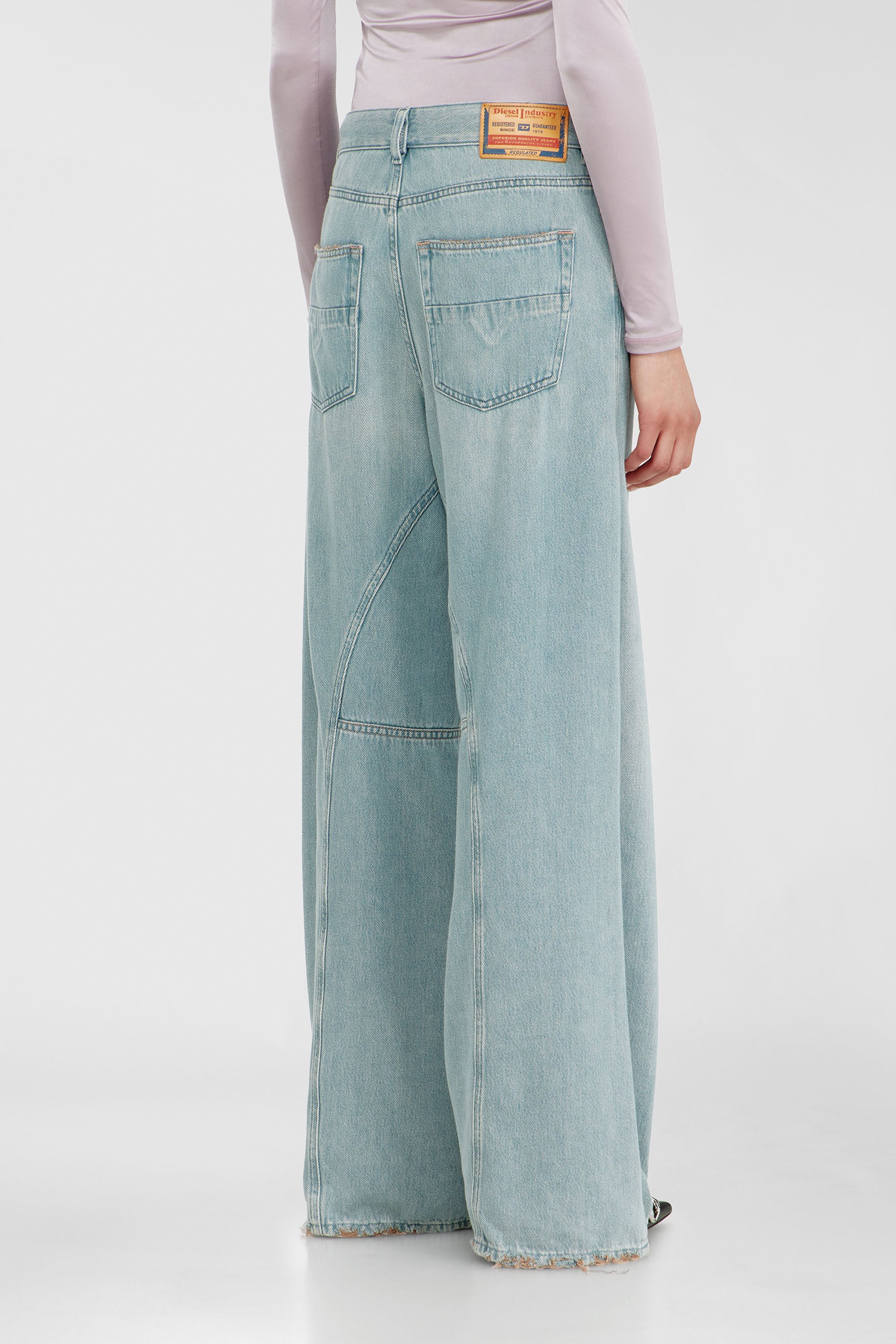 Diesel - Female's Relaxed Jeans 1996 D-Sire 09P84, Light Blue - 5