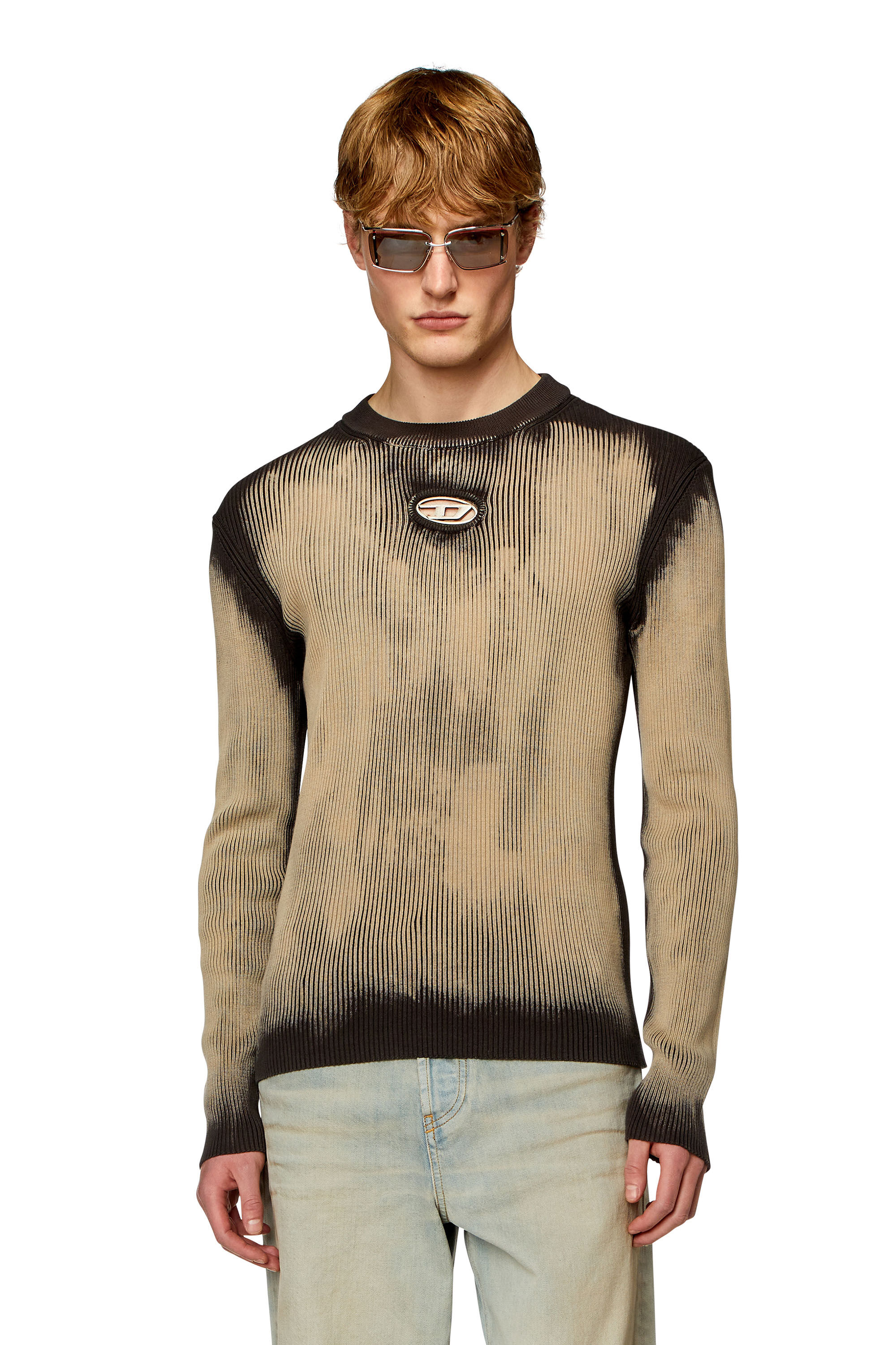 Diesel - K-DARIN, Pull traité avec insert à logo en métal Homme in Beige - 3