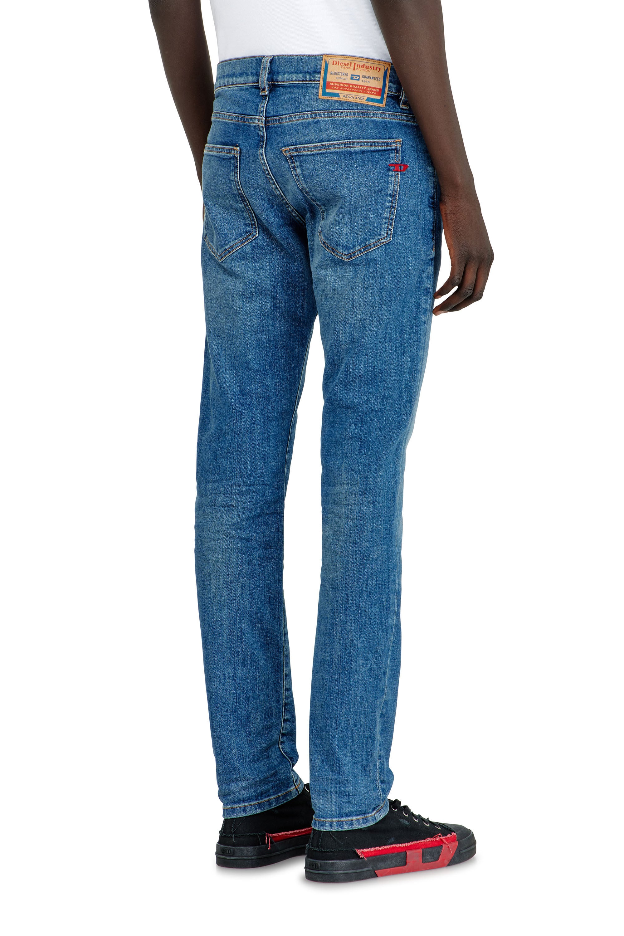 Men's Slim Jeans | Regular Waist 2019 D-StruktLight Blue | Diesel US