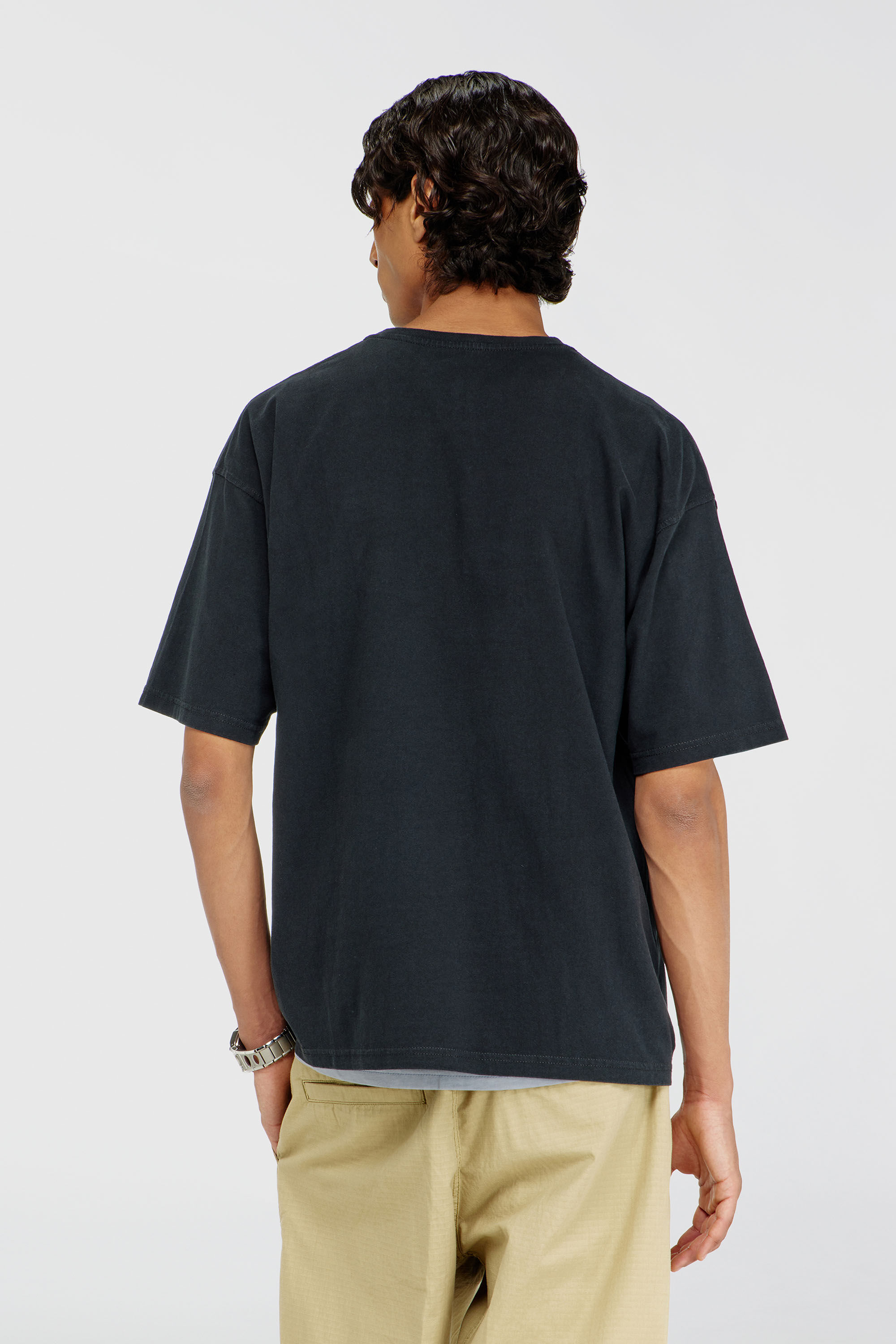 Men's T-shirt with distressed flocked logo | Black | Diesel US