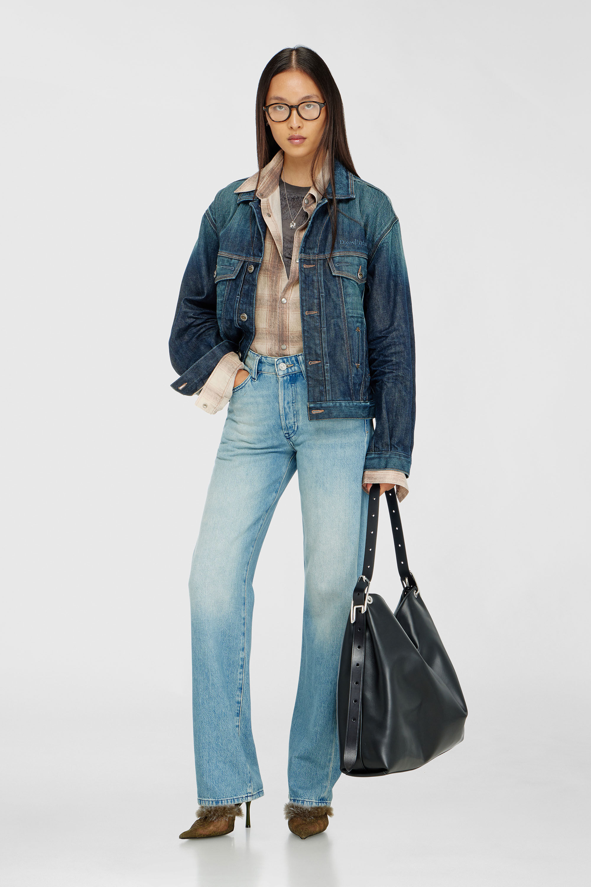 Slouchy Leather Shoulder Bag | Diesel® US {{Country}}