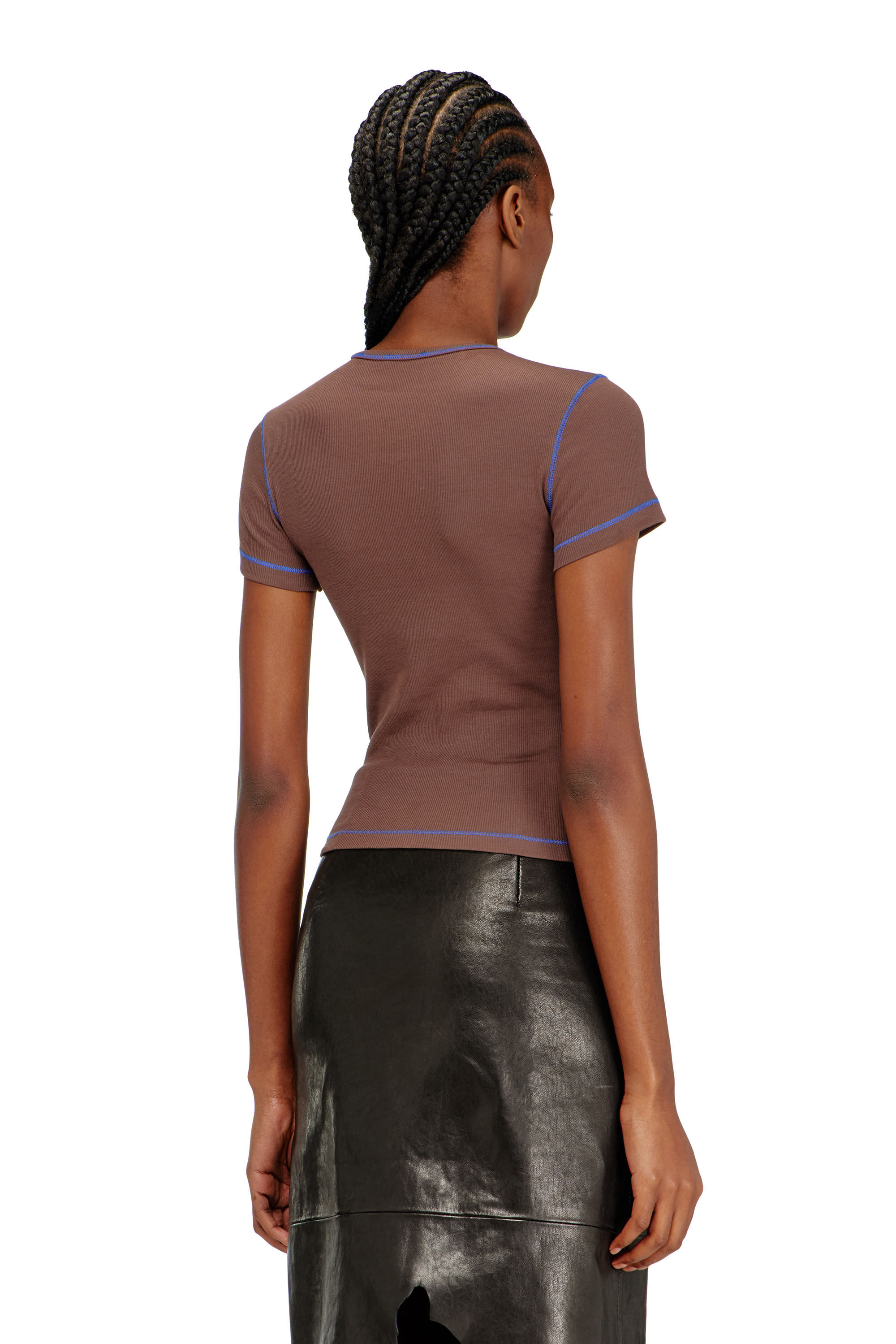 Diesel - T-BRENDA, Haut imprim&eacute; animalier en jersey c&ocirc;tel&eacute; stretch Femme in Marron - 5