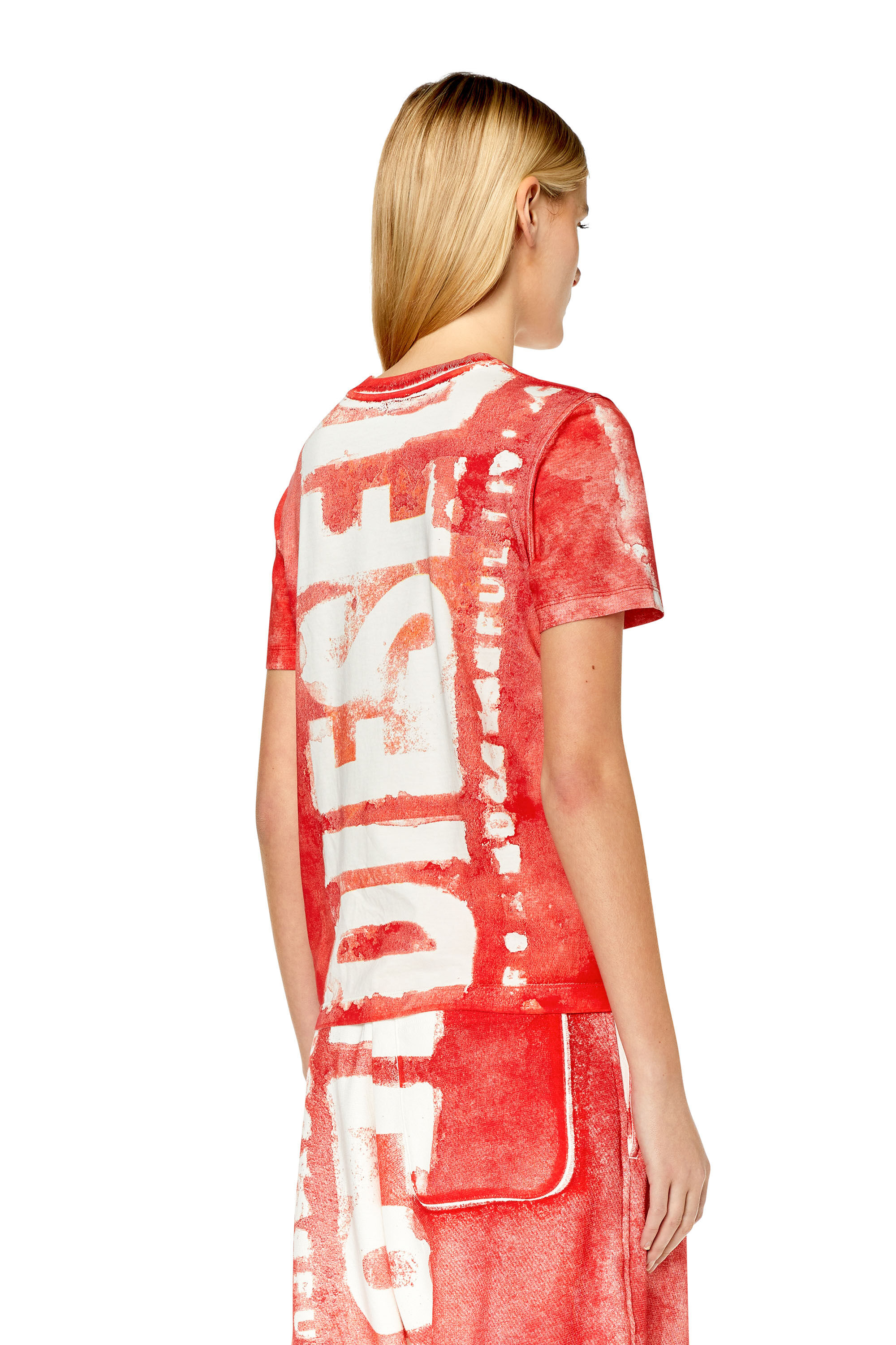 Diesel - T-REG-G1, T-shirt avec logo effet délavé Femme in Rouge - 5