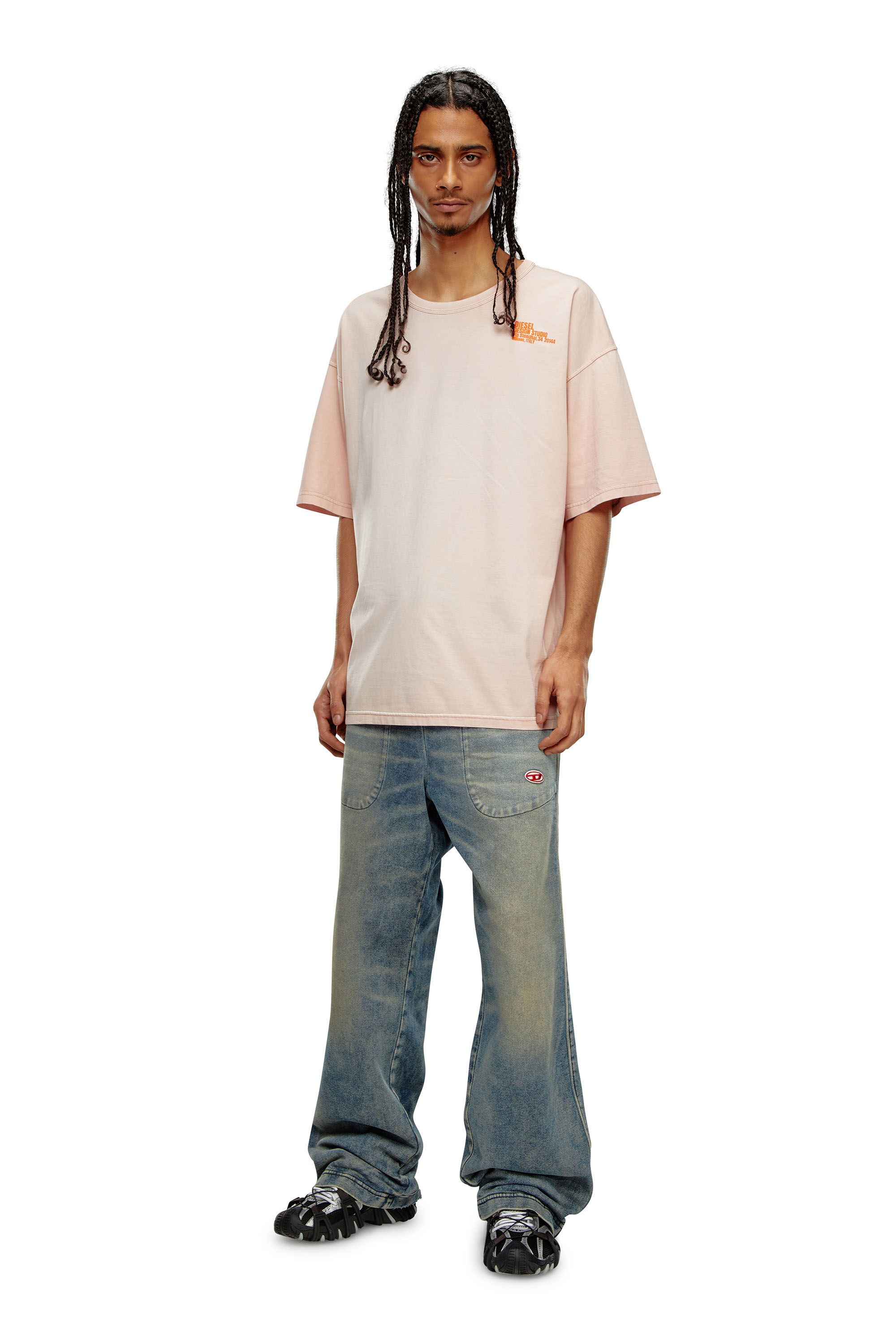 Diesel - T-BOXT-N7, T-shirt avec mini imprimé Design Studio Homme in Rose - 1