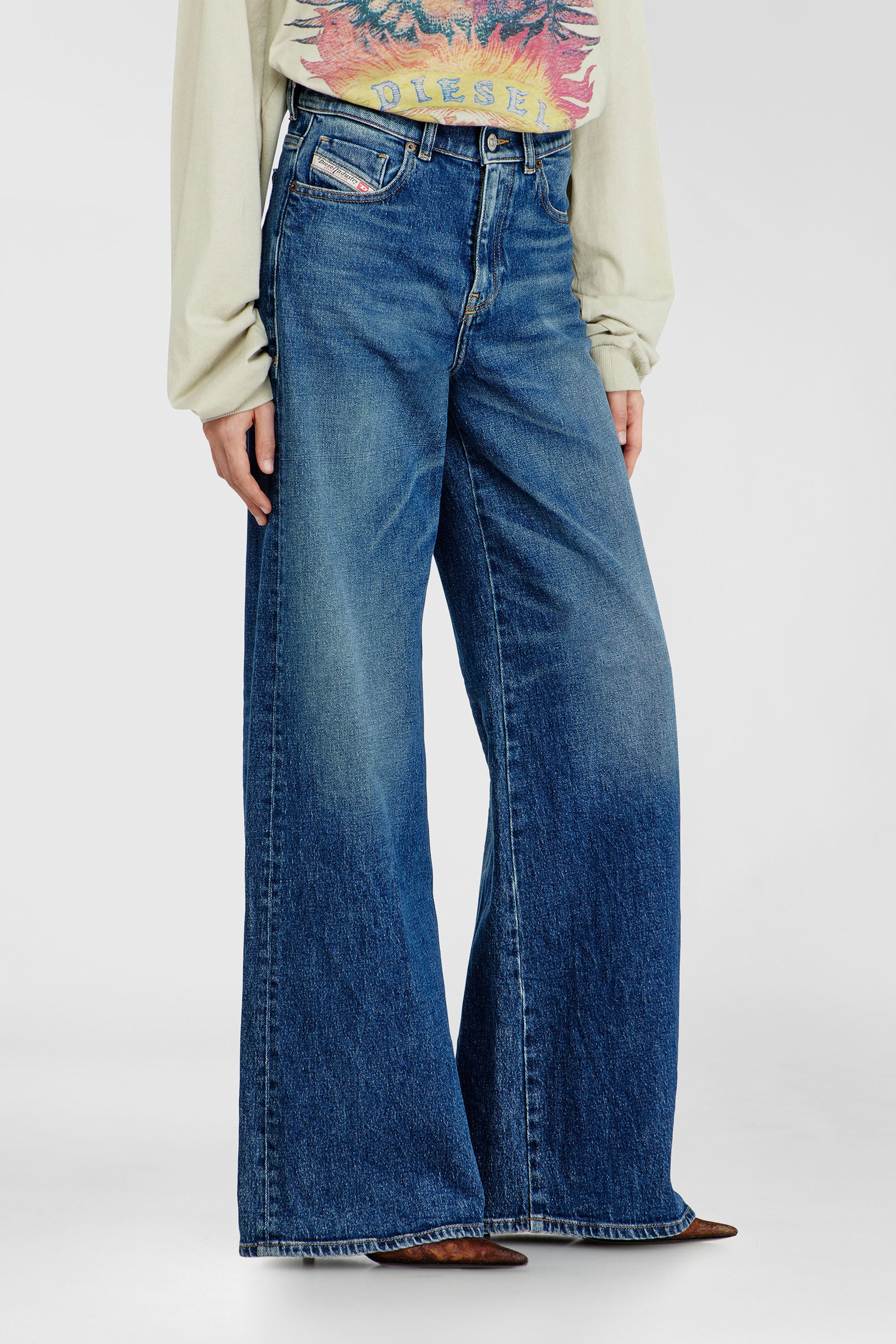 Women's Flare Jeans | Regular Waist 1978 D-Akemi | Medium blue