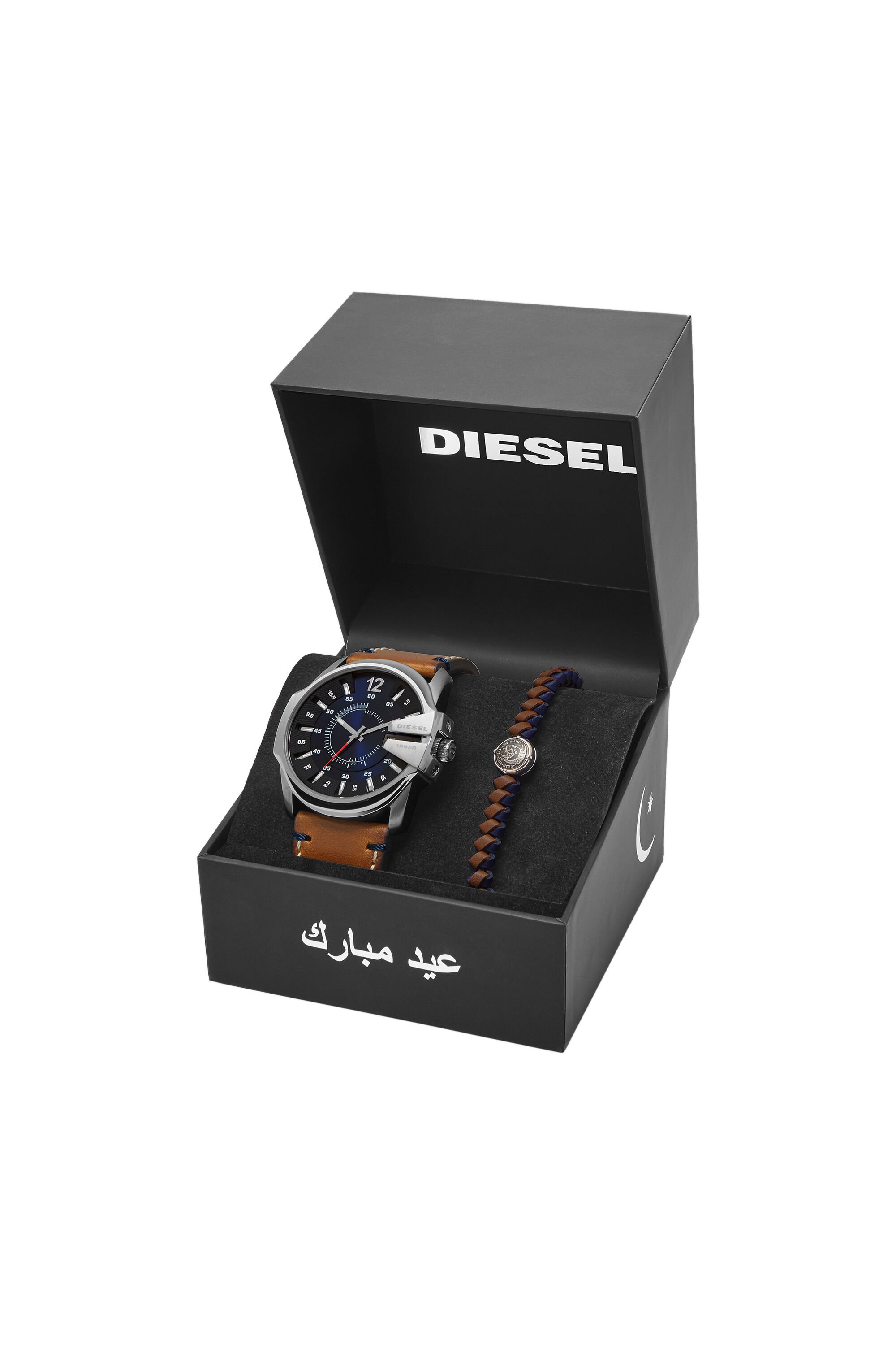 DZ1925 Man: Master Chief Watch and Bracelet Set | Diesel