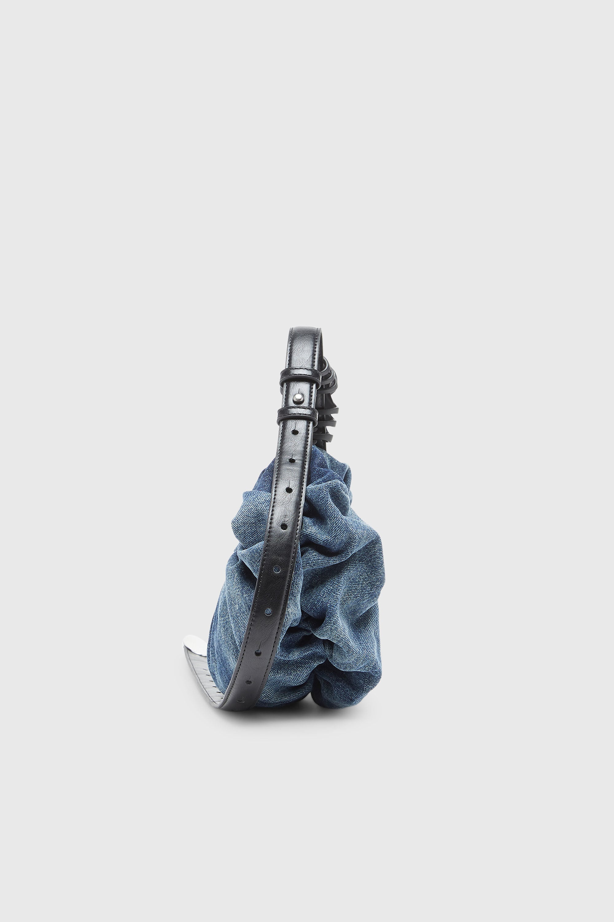 Diesel - GRAB-D HOBO S, Grab-D S-Bolso hobo peque&ntilde;o arrugado en denim tratado Mujer in Azul marino - 5