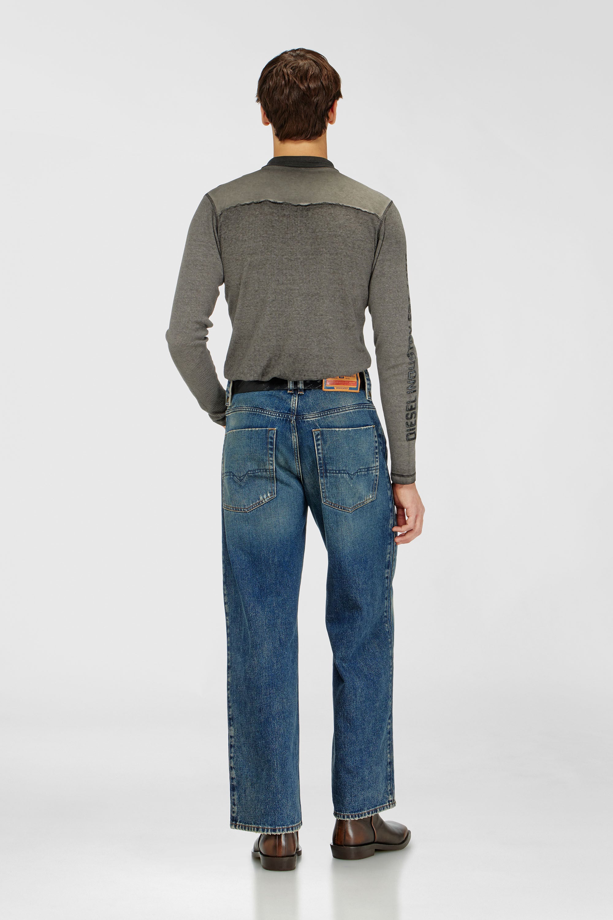 Diesel - Unisex's Relaxed Jeans 1982 D-Hakou 007FP, Dark Blue - 3