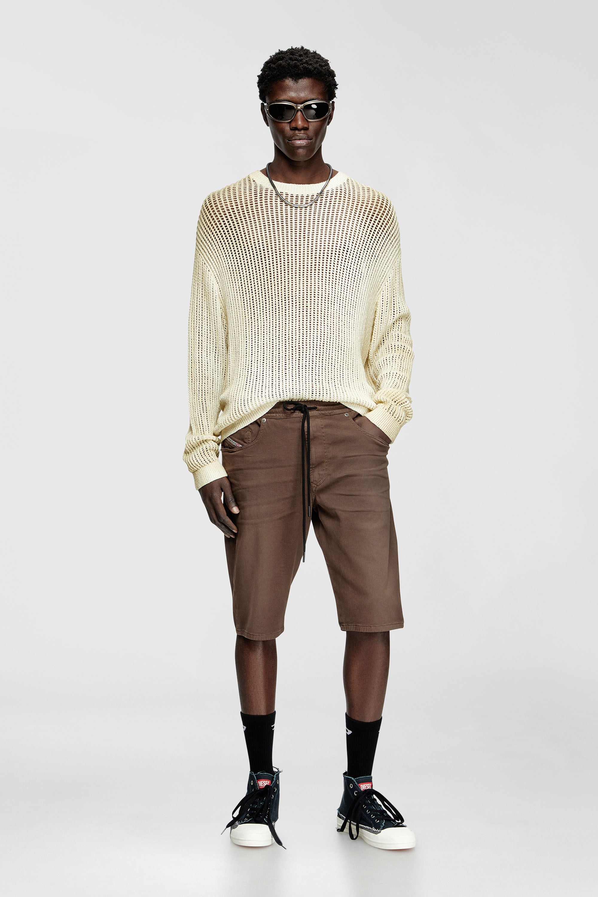 Diesel - 2033 D-KROOLEY-SHORT JOGG, Man's Chino shorts in JoggJeans in Brown - 1