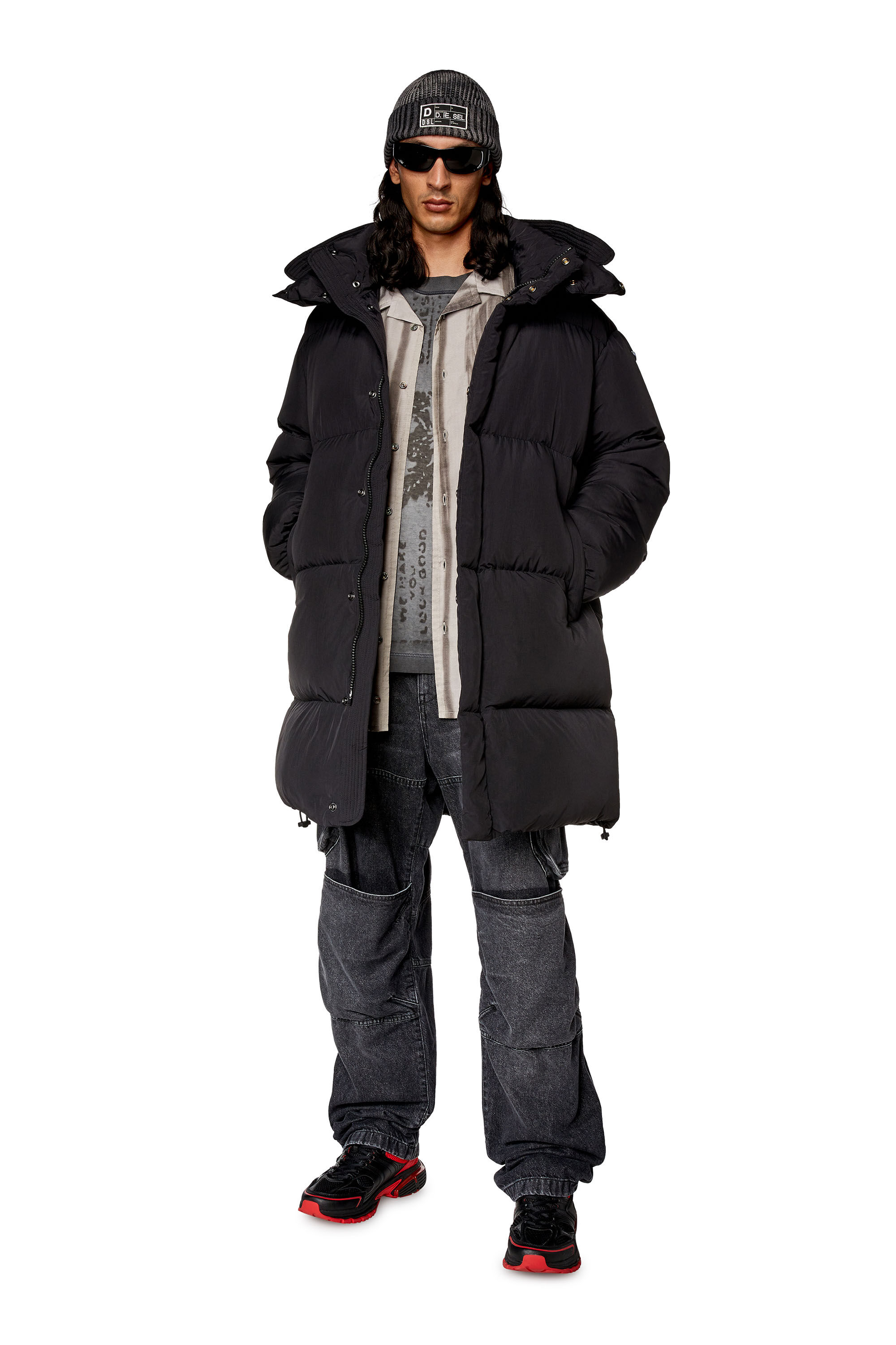 ✨美品✨DIESEL 23 ~ 24 年W-ROLFYS-FD イズ 黒L Men's Down coat with ViralOff® treatment | Black | Diesel
