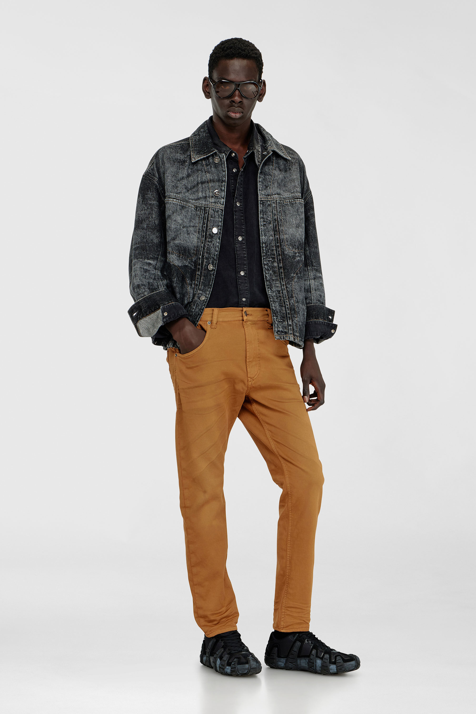 Diesel - Regular 2032 D-Krooley-BW Joggjeans&reg; 0670M Hombre, Camel - 1
