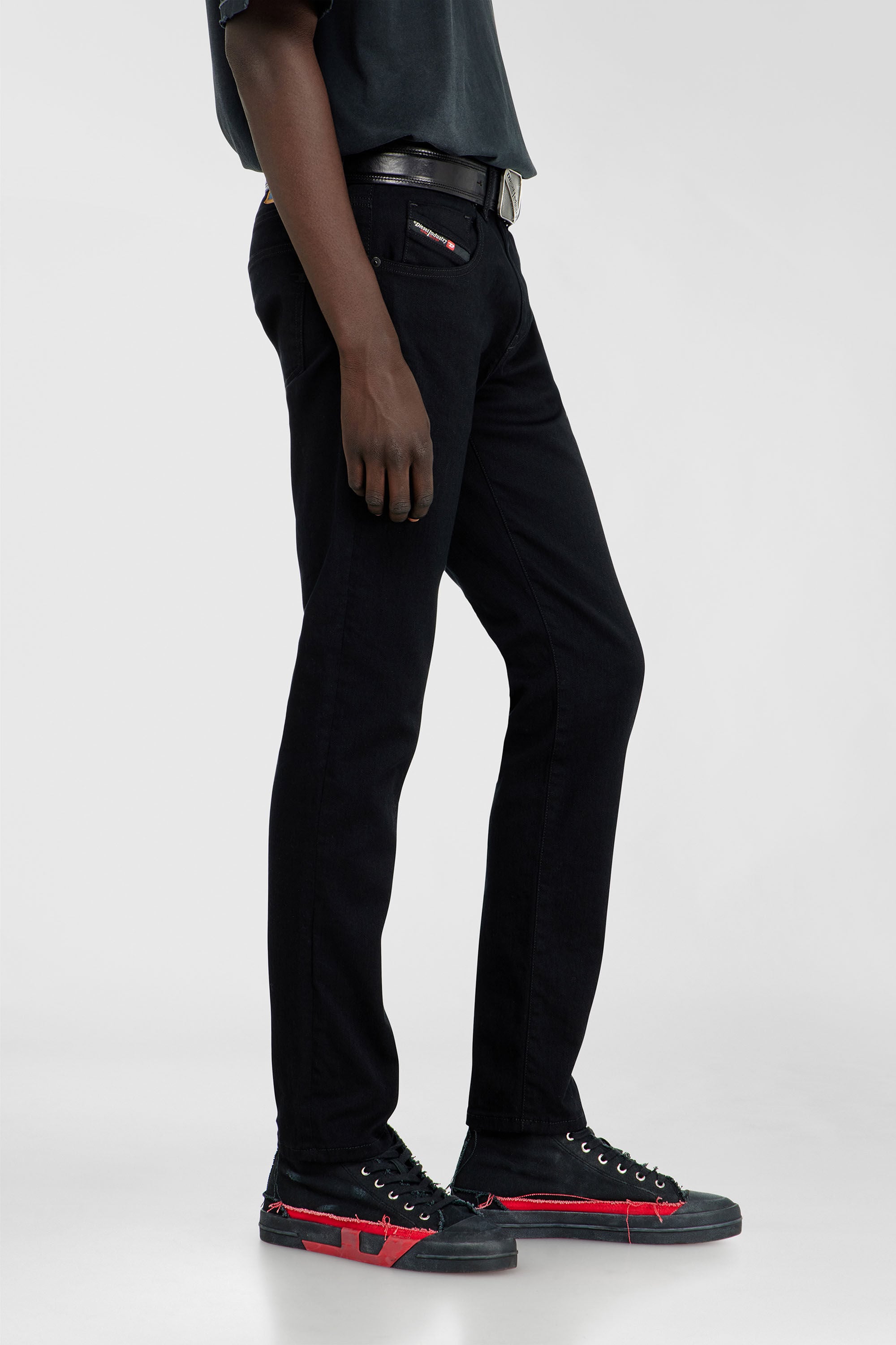 Slim Fit Jeans for men Men in Black | Diesel® US