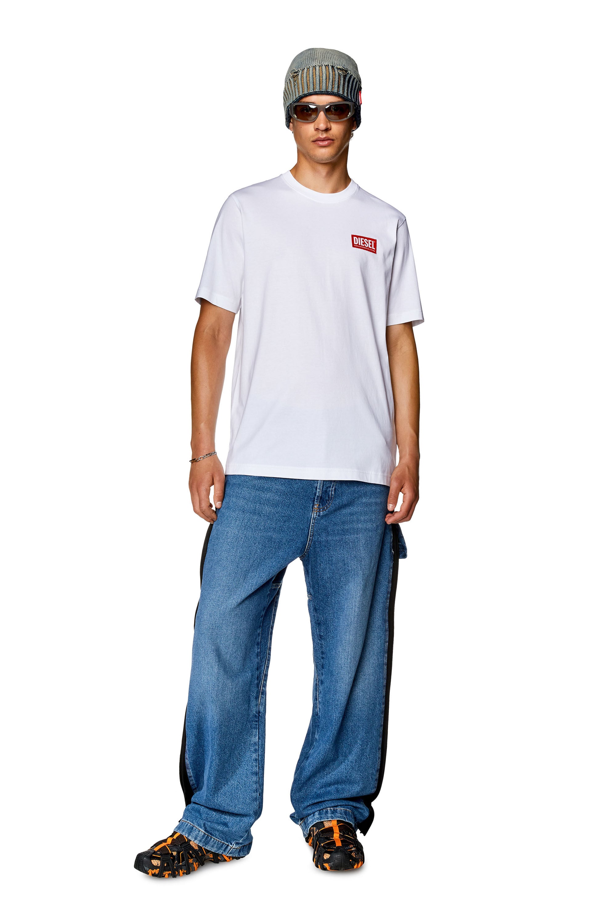 DIESEL ロゴTシャツ Men's T-shirt with logo patch | White | Diesel US