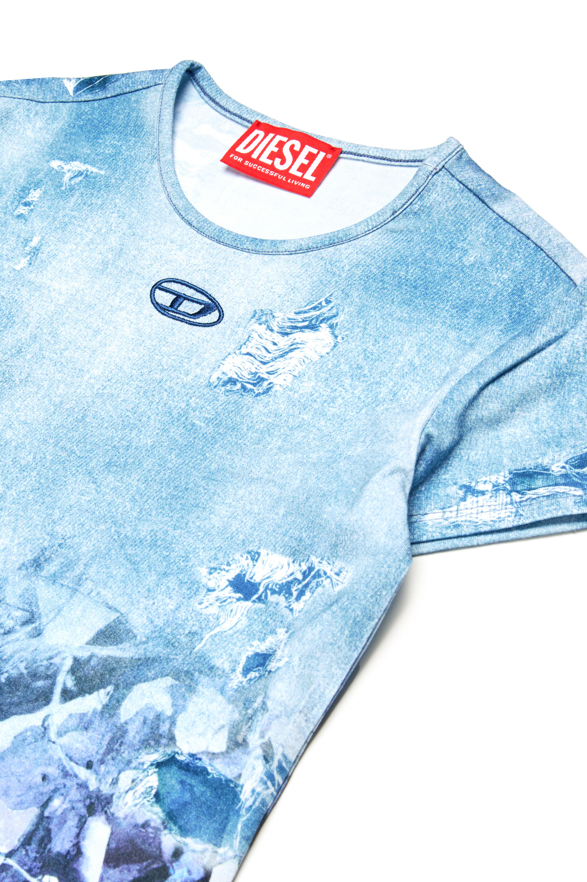 Diesel - TUNCSKI, T-shirt avec imprimé Camouflower Femme in Bleu - 3