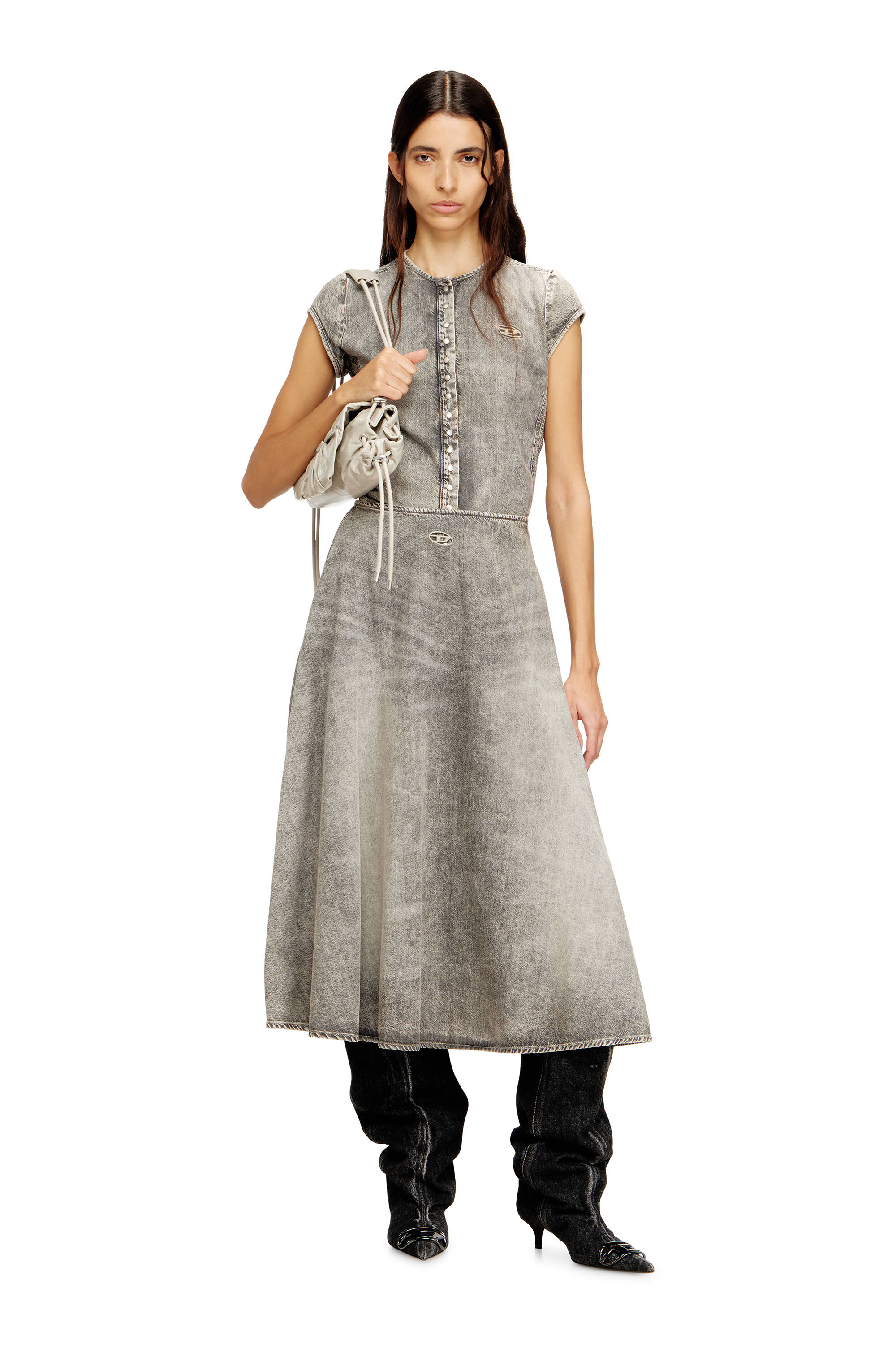 Women's Scrunch-D-Small shoulder bag in shiny scrunched leather
