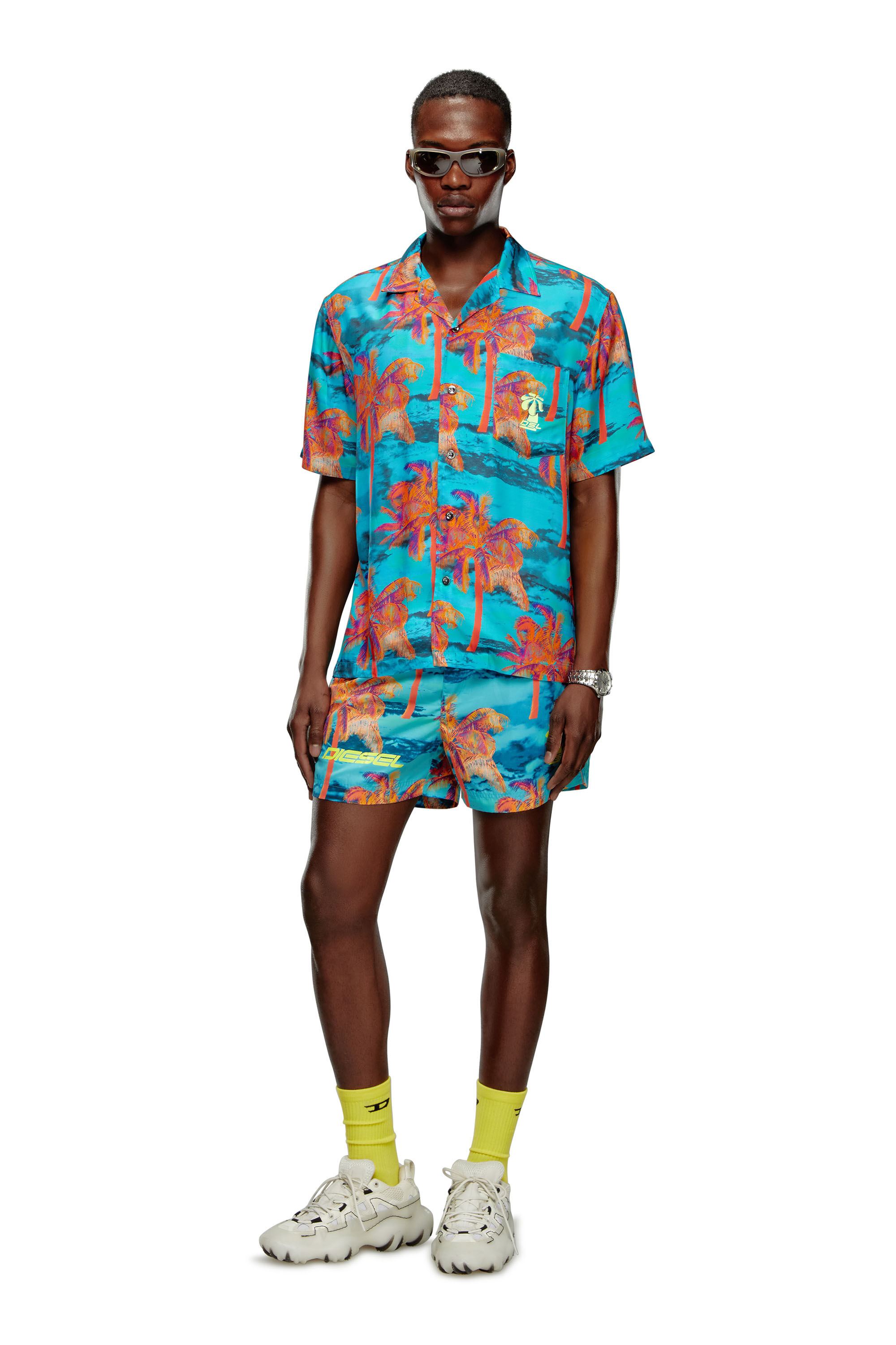 Diesel - BMOWT-ADRIAN, Chemise de plage avec imprimé palmier Homme in Bleu - 2