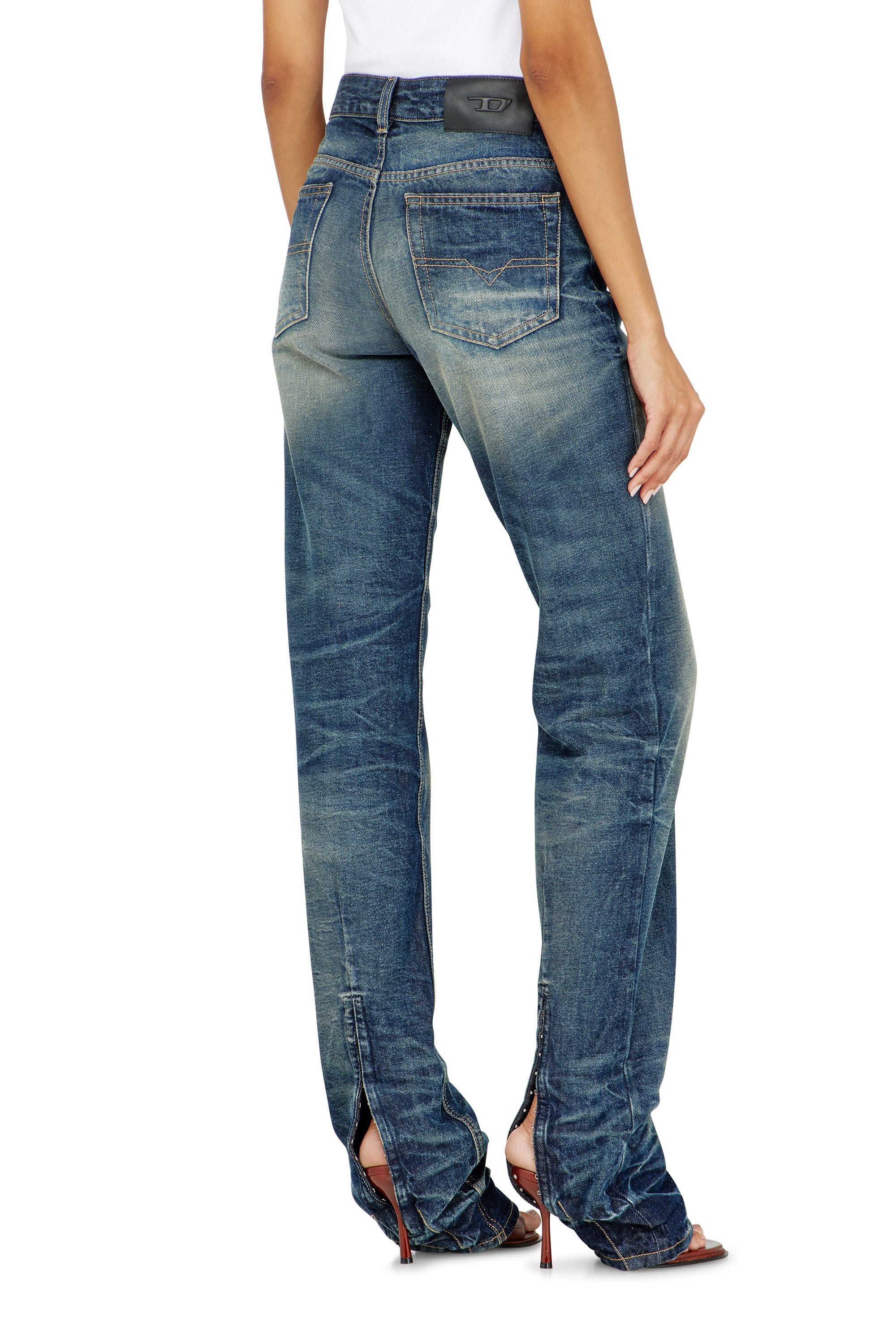Diesel - Female's Regular Jeans D-Heel 0DBFC, Medium Blue - 5